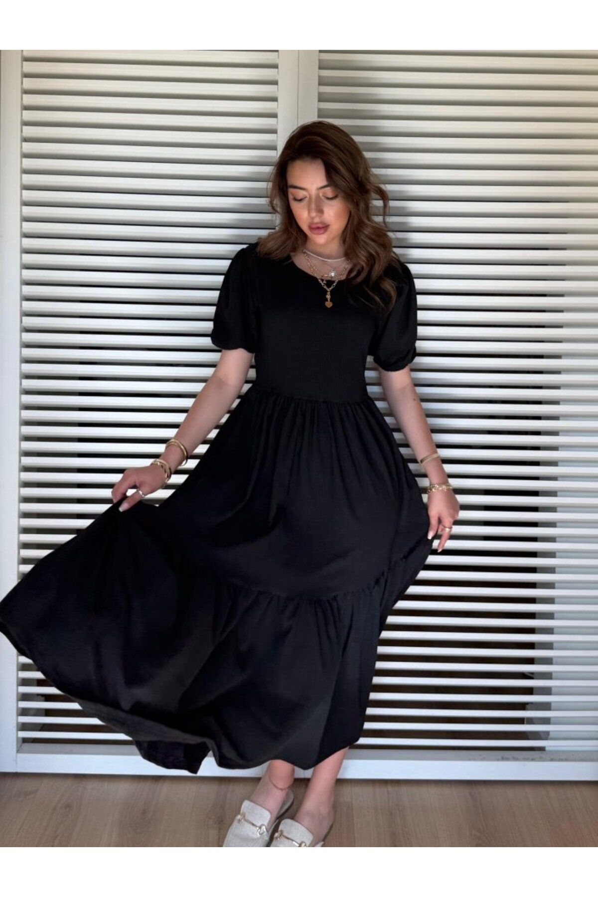 velmorafashion Kadın Kısa Kollu Yakası Açık Katlı Bürümcük Balon Elbise