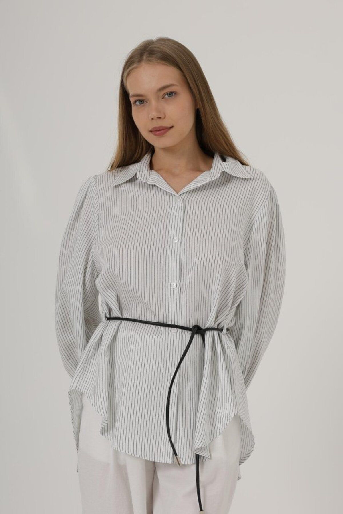 velmorafashion Simli Çizgili Kemerli Gömlek - Beyaz