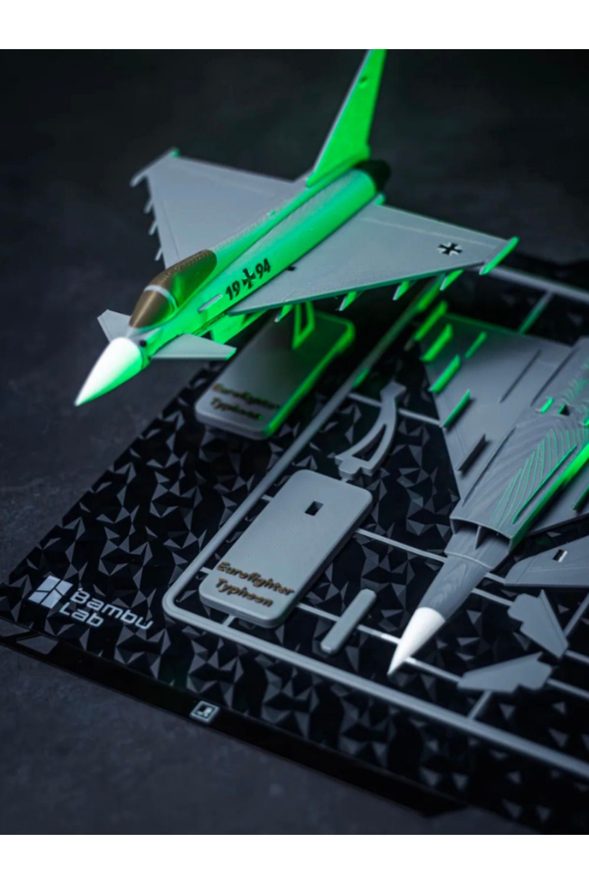 printastic Eurofighter Typhoon Uçak Kiti STANDLI