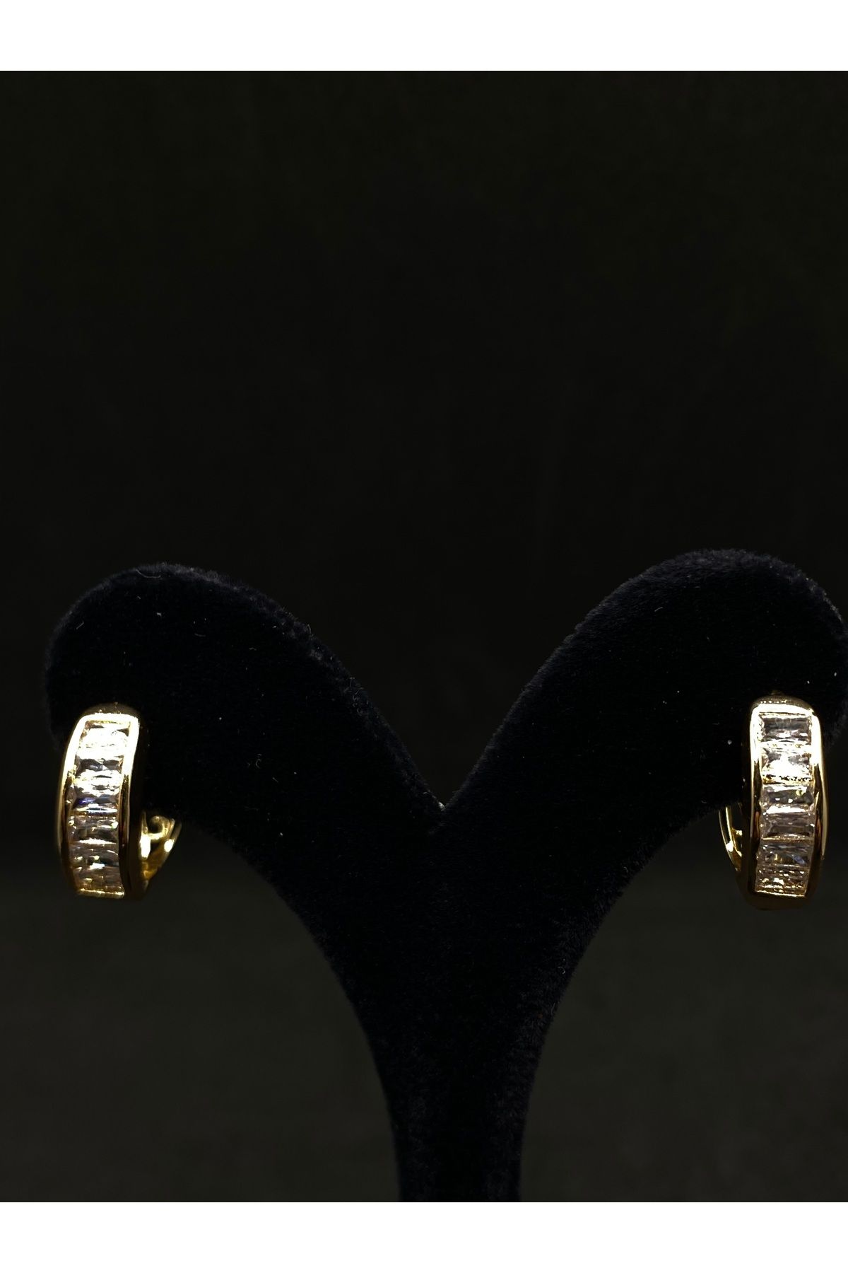 Jiji Jewelery Su Yolu Baget Dikdörtgen Zirkon Taşlı Altın Renk Paslanmaz Çelik Küpe