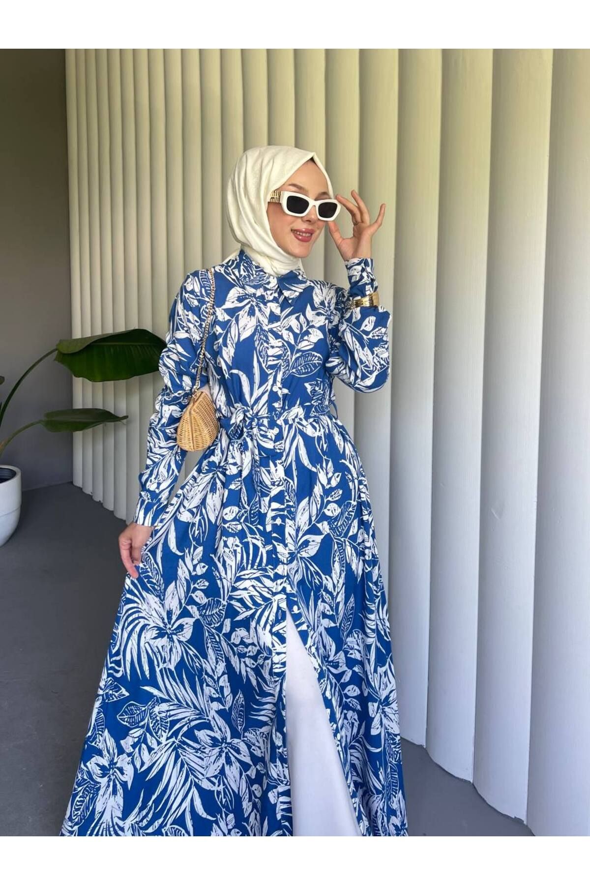 Castivo Fashion Yaprak Desenli Düğmeli Beli Bağcıklı Elbise