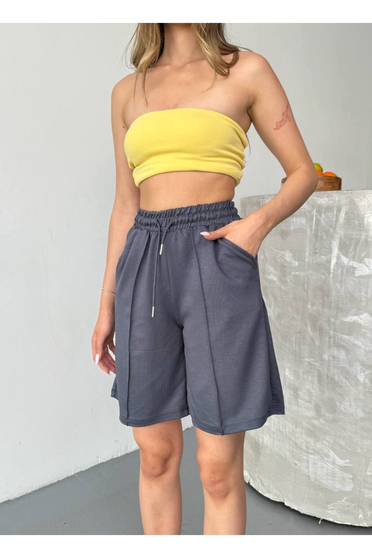 Castivo Fashion Cepli Yüksek Bel Rahat Kalıp Kadın Şort