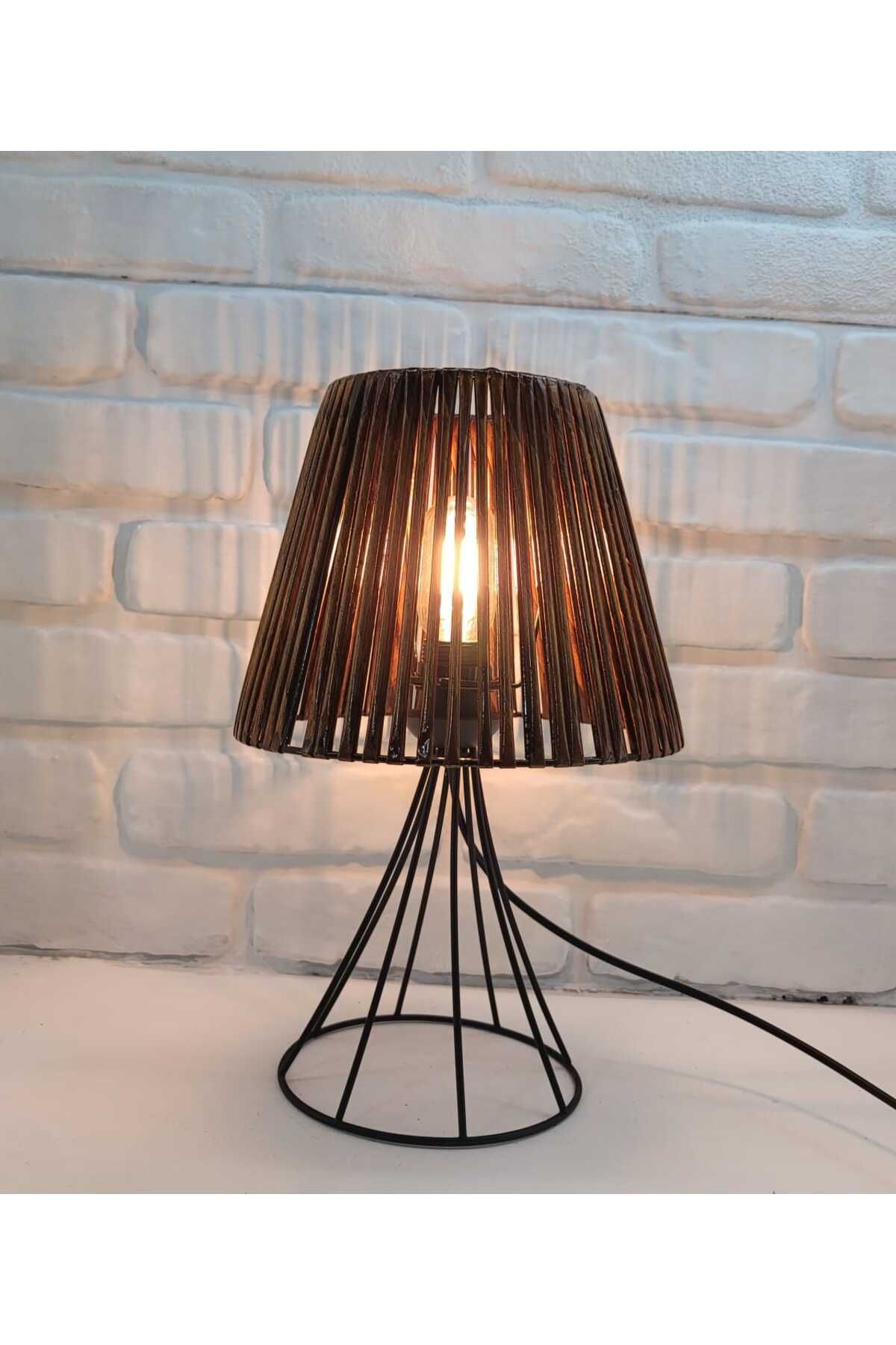 Decodelight Siyah Metal Konik Tel Ayaklı Kahverengi Örme Şapkalı Abajur Masa Lambası