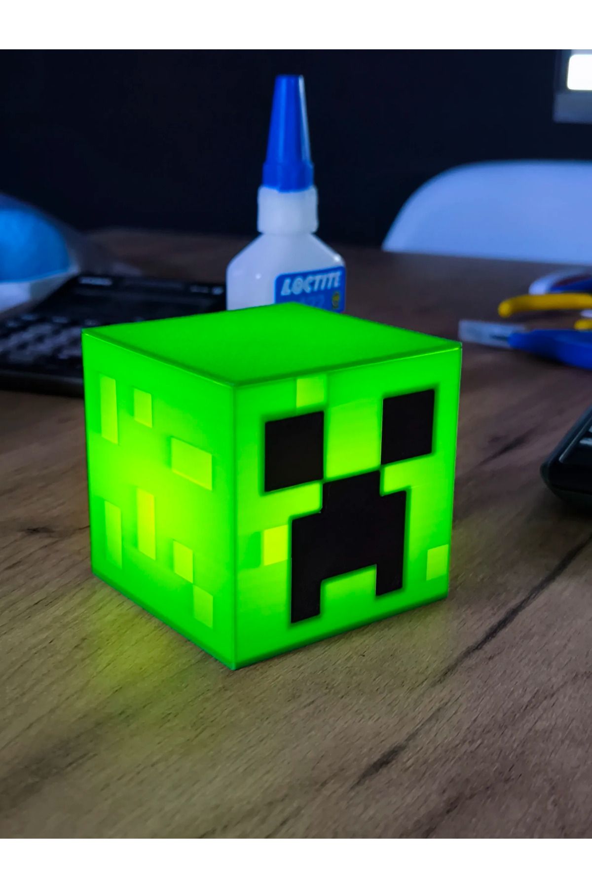 puca Minecraft Creeper Kafası Aydınlatma Masa Lambası - Led Mum Hediyeli