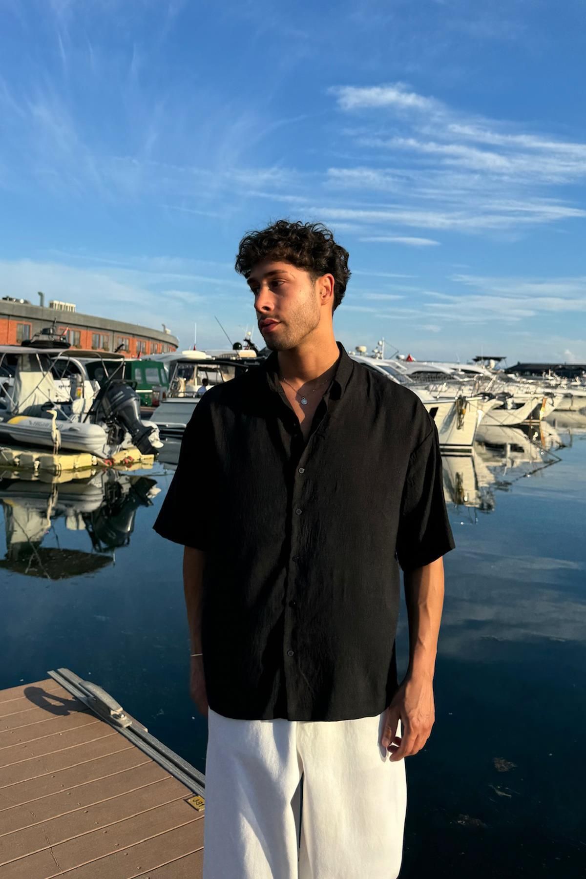 Flaw Wear Siyah Ekstra Rahat Kısa Kol Gömlek