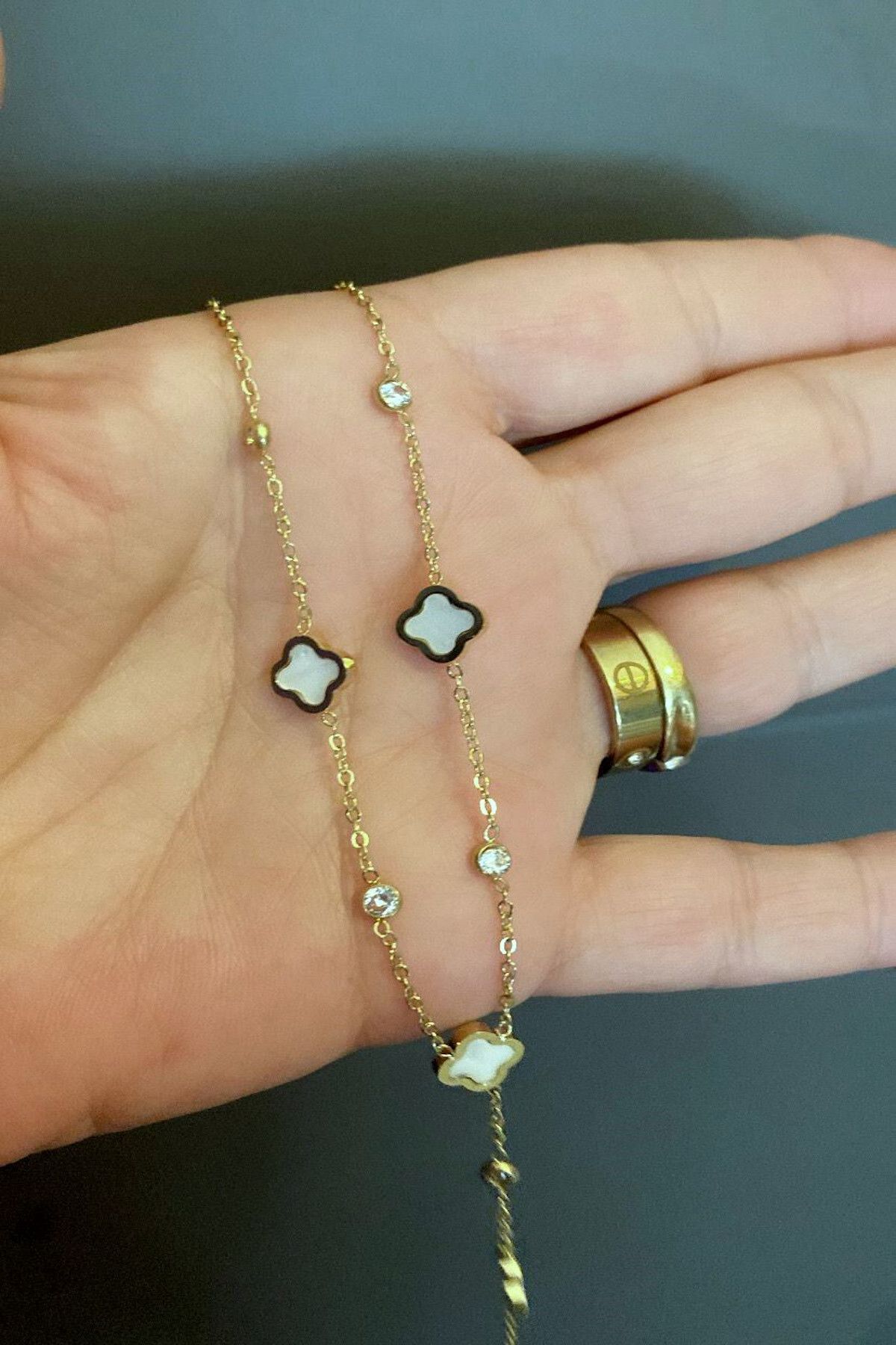 DLK TAKI Çelik Altın Kaplama Van Cleef Model Beyaz Taşlı Y Kolye -40 cm