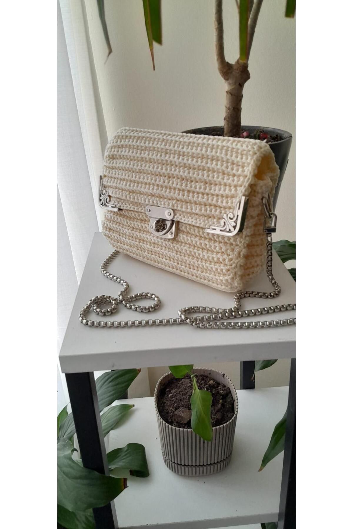 MODA MİNELEŞARP ÖZE EL İŞİ KREM RENK ÇANTA