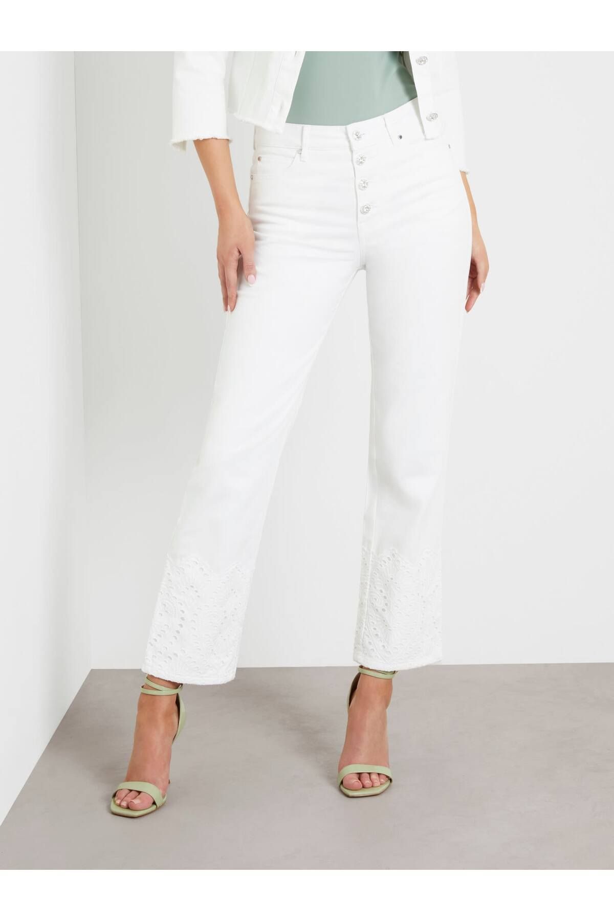 Guess 1981 Straight Kadın Regular Fit Jean