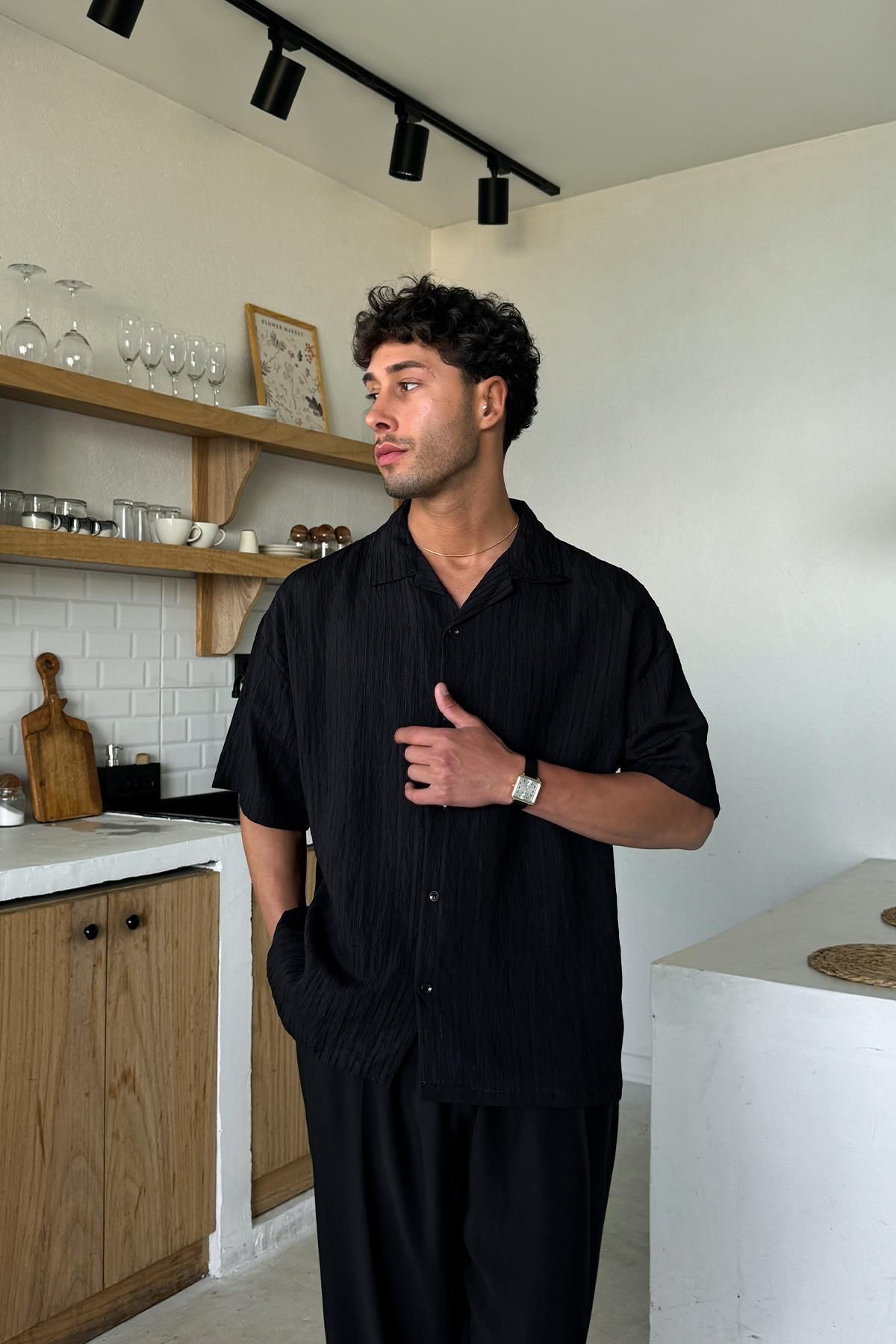 Flaw Wear Siyah Kısa Kollu Cizgili Oversize Gömlek