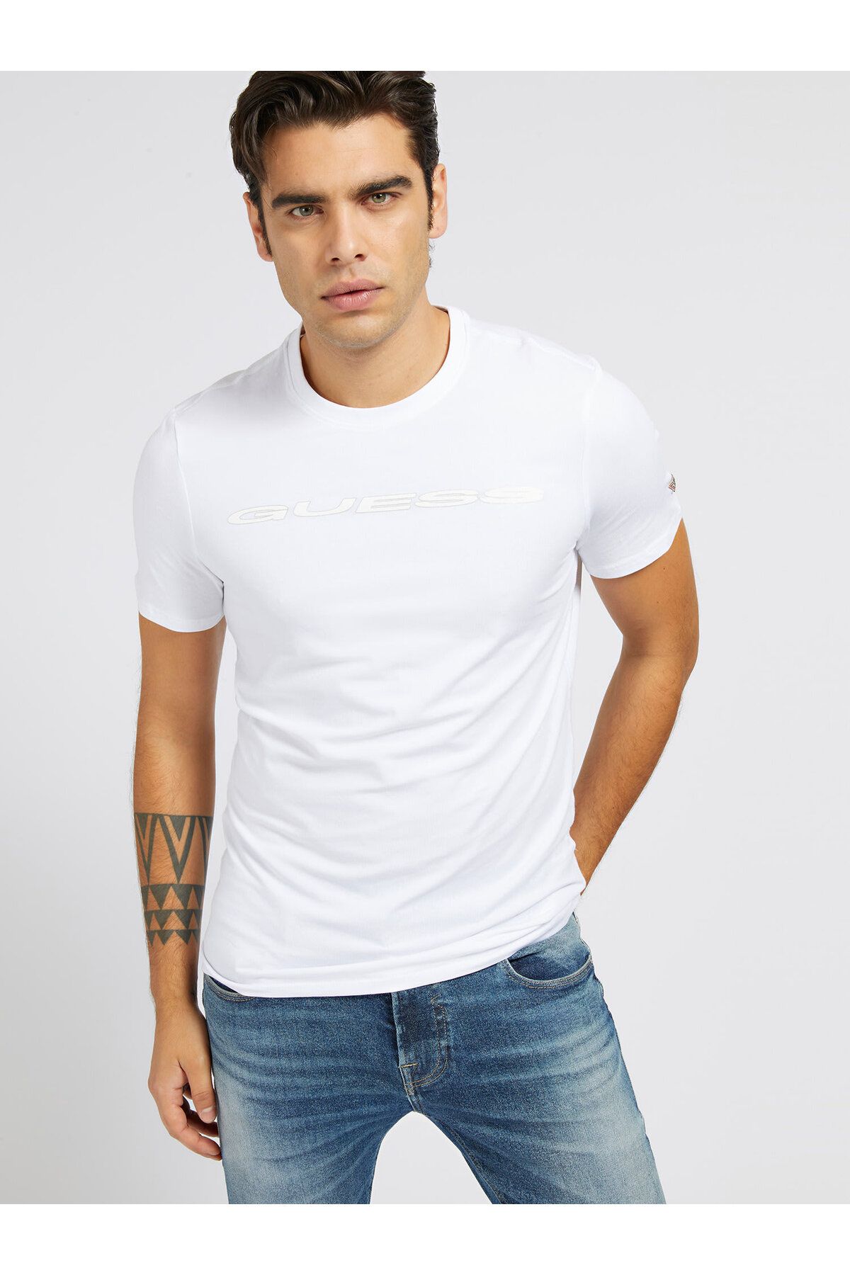 Guess Cyber Erkek Slim Fit T-Shirt
