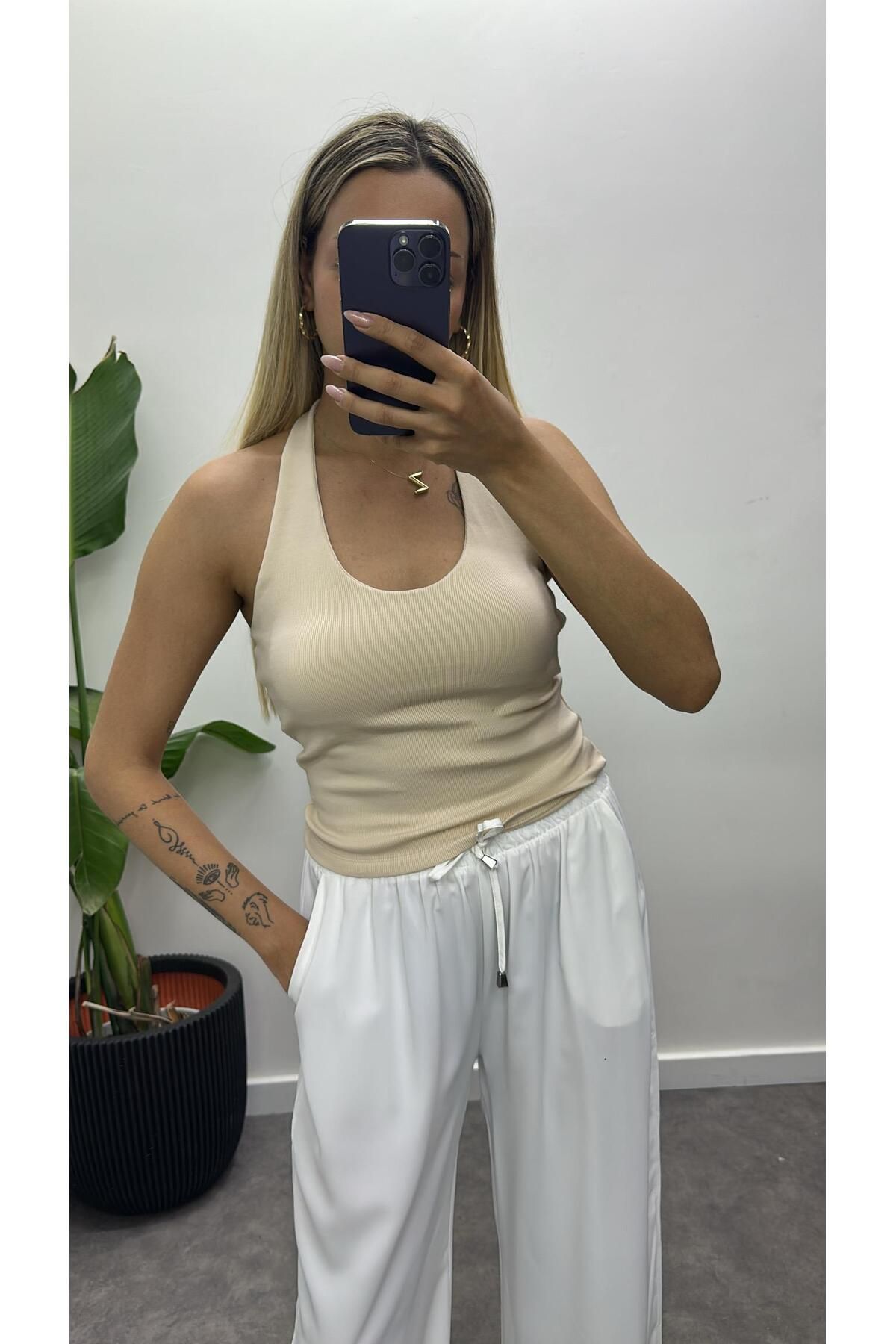 Acar Boutique Halter Yaka Boyundan Bağlamalı Crop
