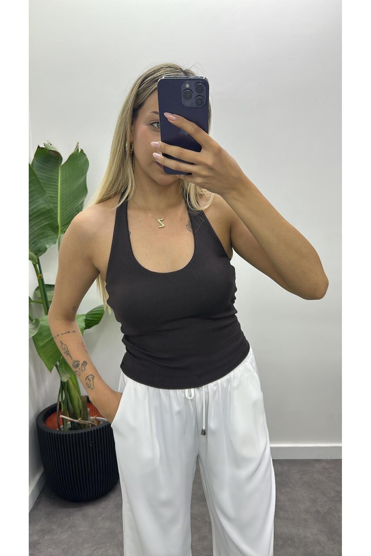 Acar Boutique Halter Yaka Boyundan Bağlamalı Crop