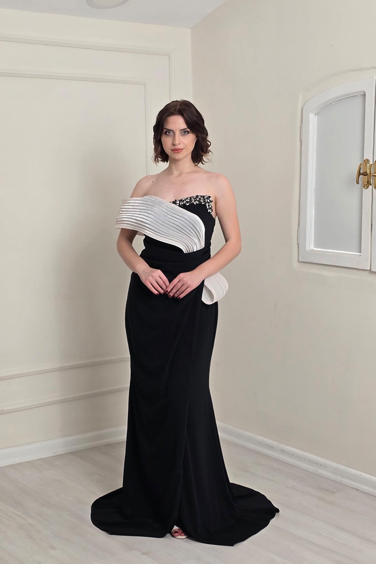 Yonca Moda Evi Siyah Detay Yakalı Abiye Elbise 5445