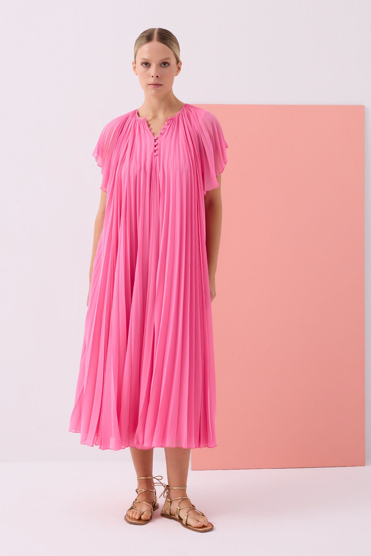 Jus De Pommes PEMBE KISA REGLAN KOLLU MİDİ PİLİSELİ ŞİFON ELBİSE