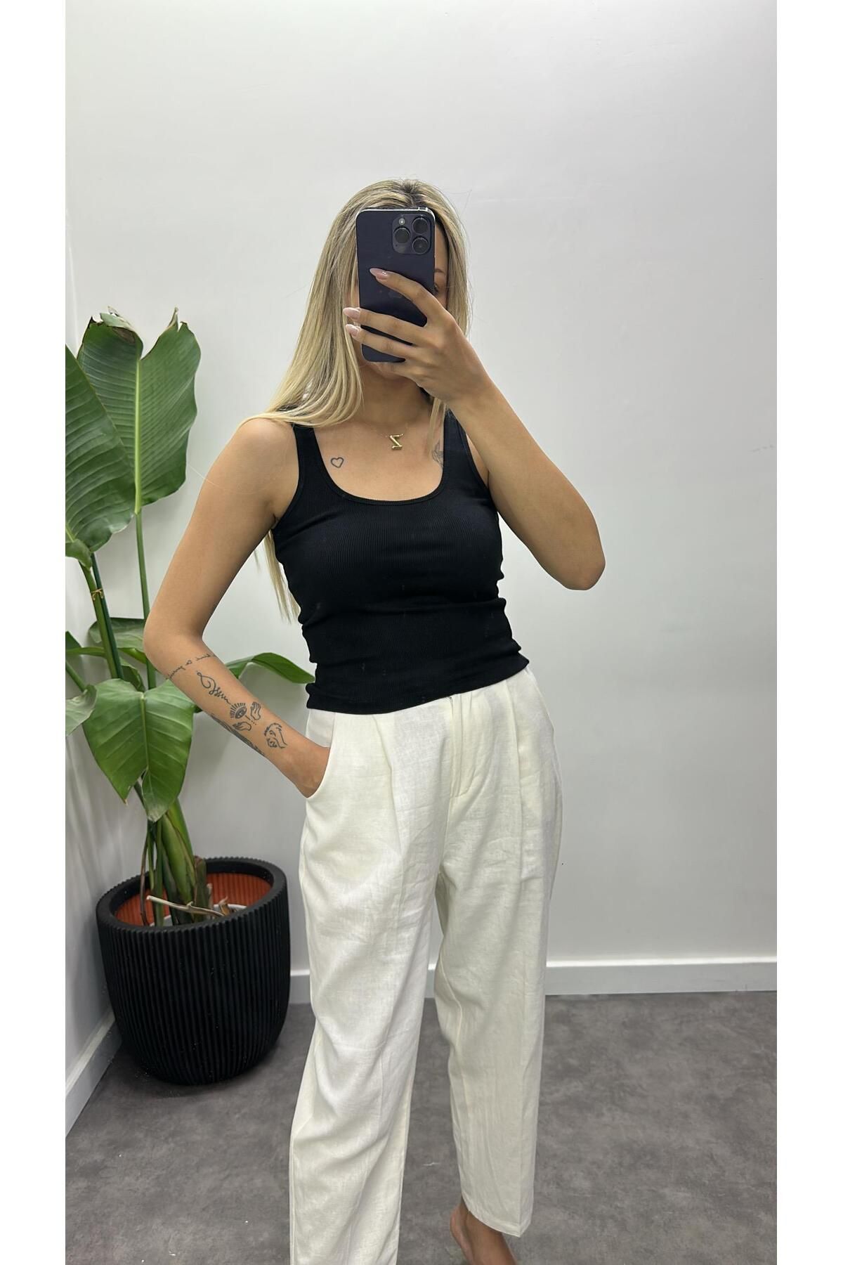 Acar Boutique İnce Askılı Biyeli Atlet