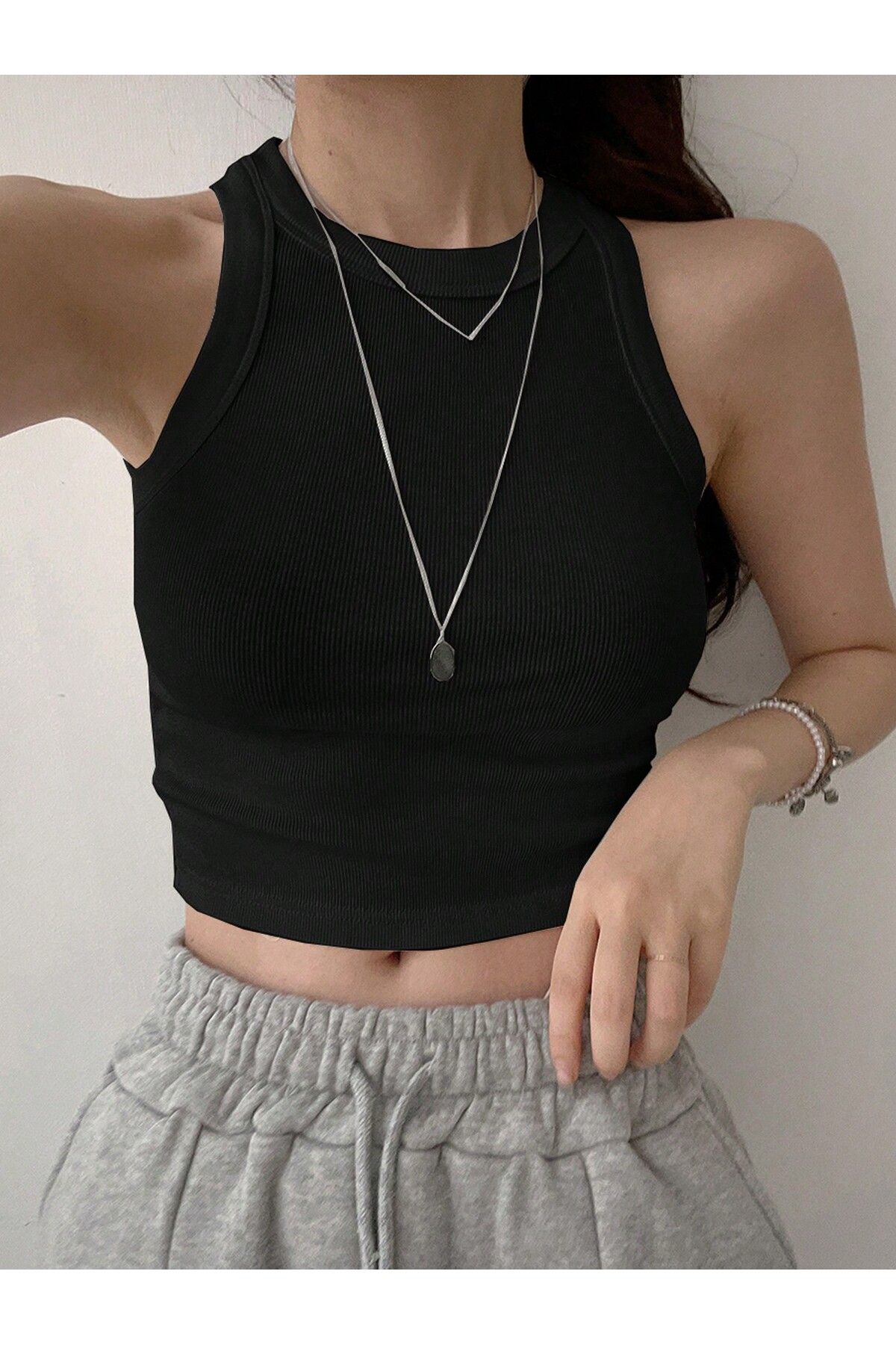 Asfa Moda Kadın Siyah Fitted/Vücuda Oturan Crop Halter Yaka Fitilli Esnek Örme Atlet