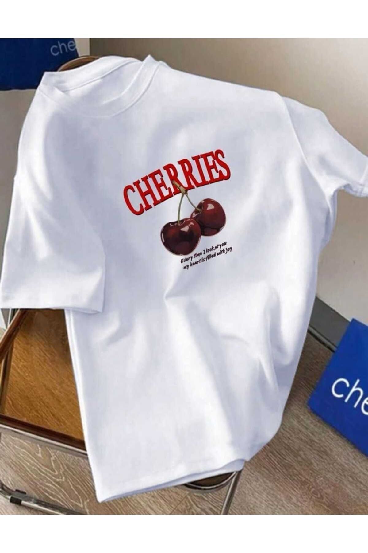 Boi Beyaz Red Cherry Bomb T-Shirt - Baskılı Oversize Bisiklet Yaka Kısa Kol