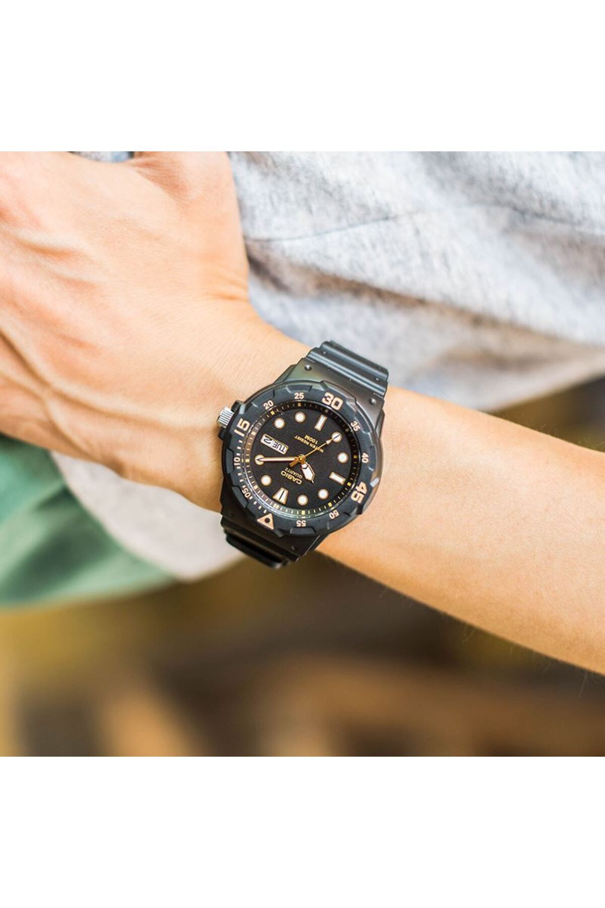 Casio-Ceas Barbati, Casio, Collection MRW MRW-200H-1E 3