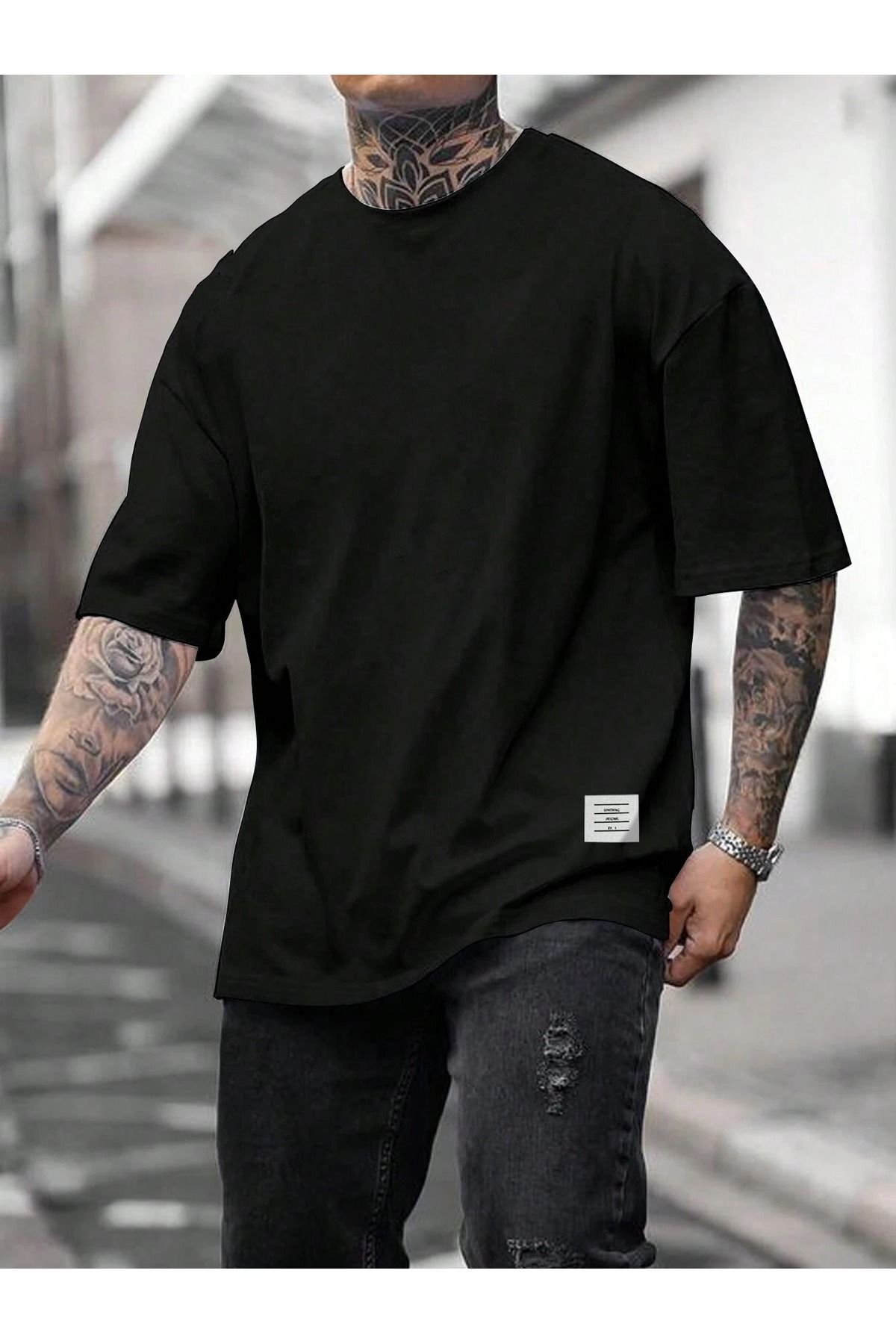 Hunors Sportswear & Company Etiket Desen T-Shirt - Siyah Baskılı Oversize Bisiklet Yaka Kısa Kol