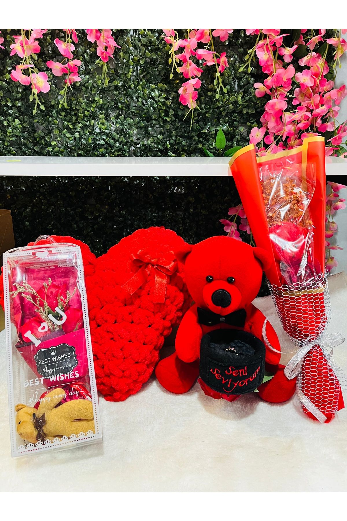 HEDİYEVİM Kırmızı sevgiliye hediye konsepti peluş ayı yüzük