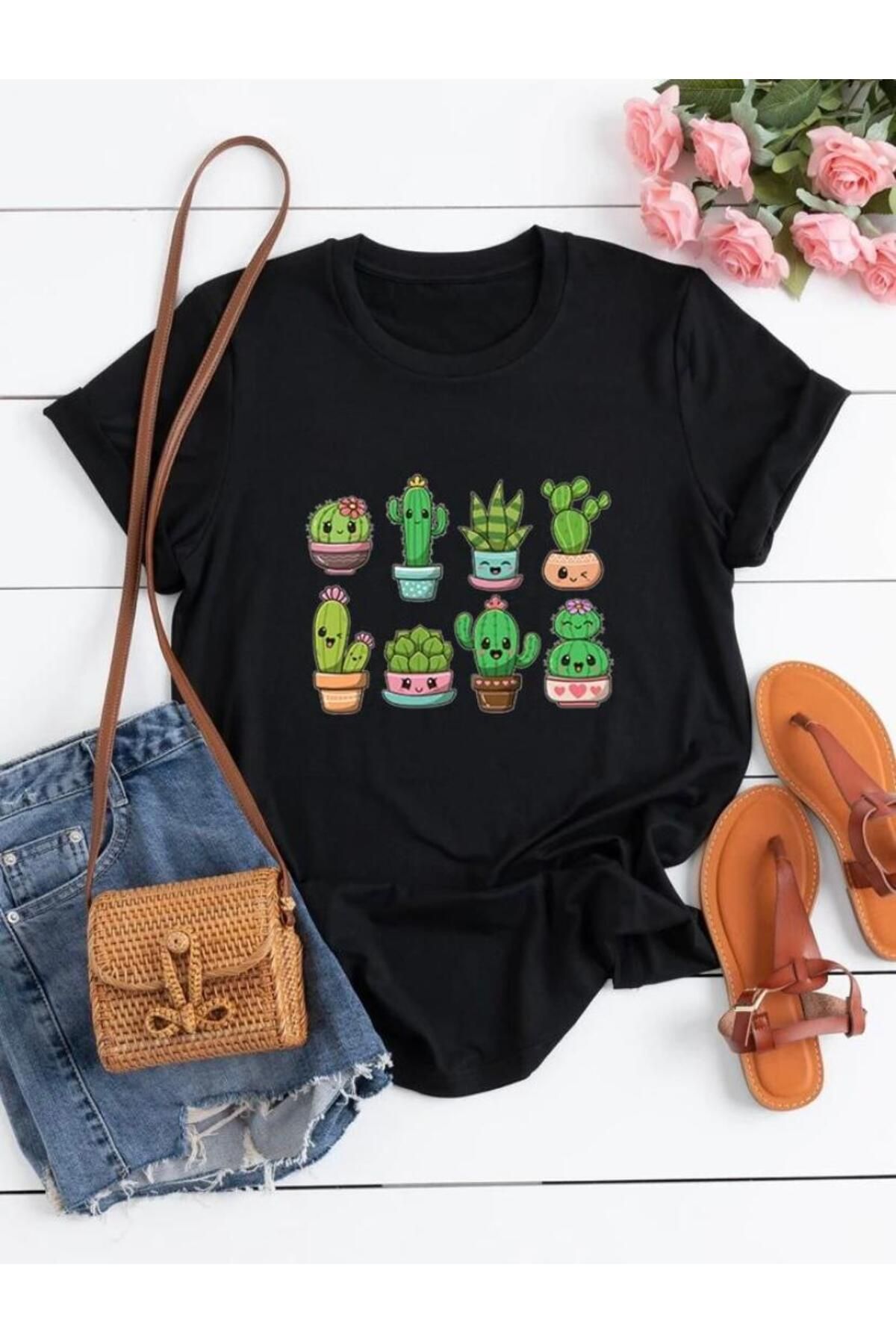 Hunors Sportswear & Company Sevimli Kaktüsler Baskılı Basic T-Shirt