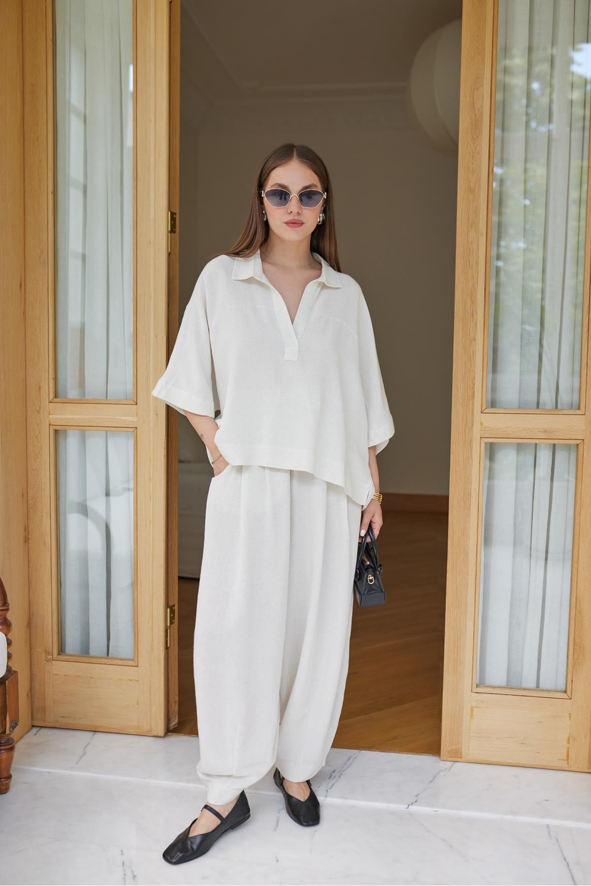 Askı Tekstil Taş Polo Yaka Yandan Yırtmaç Detaylı Bluz Pantolon Keten Takım
