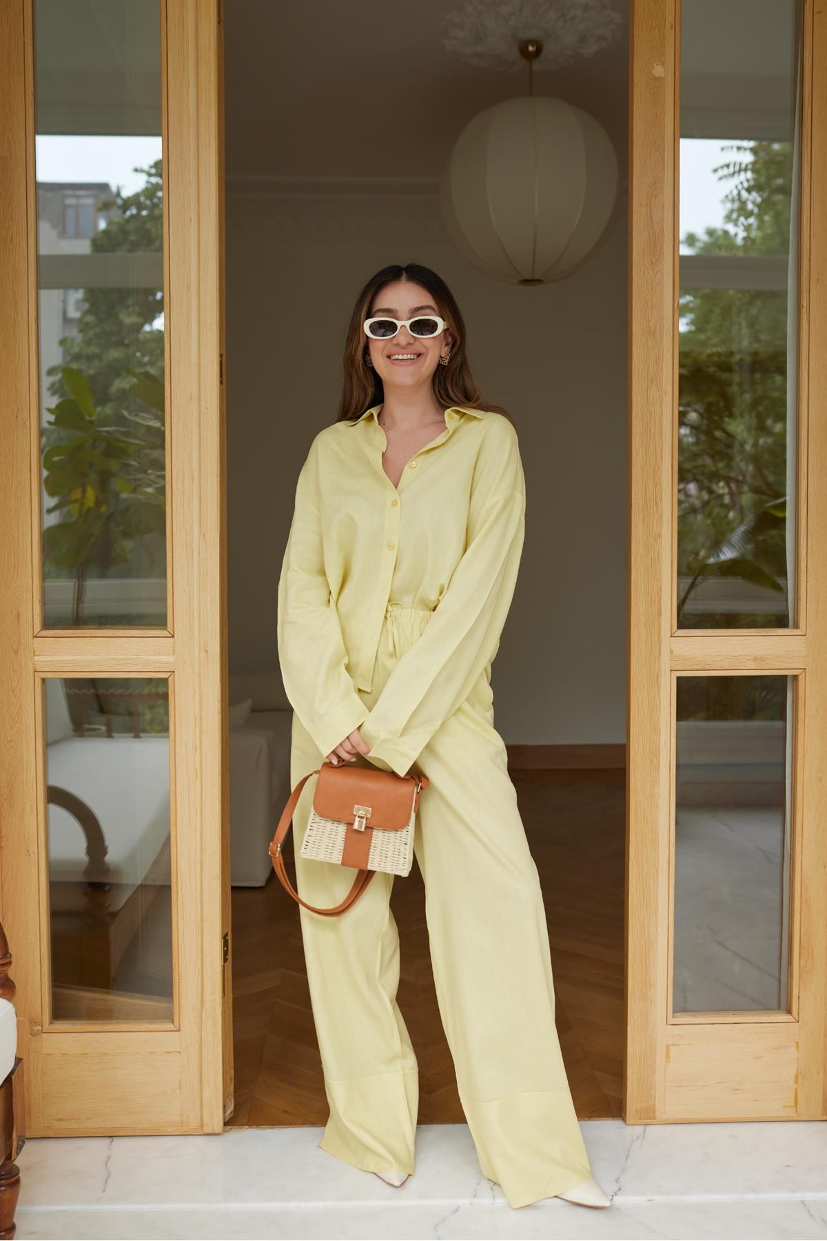 Askı Tekstil Sarı Beli Lastikli Ve Kuşaklı Paça Detaylı Oversize Pantolon Gömlek Takım