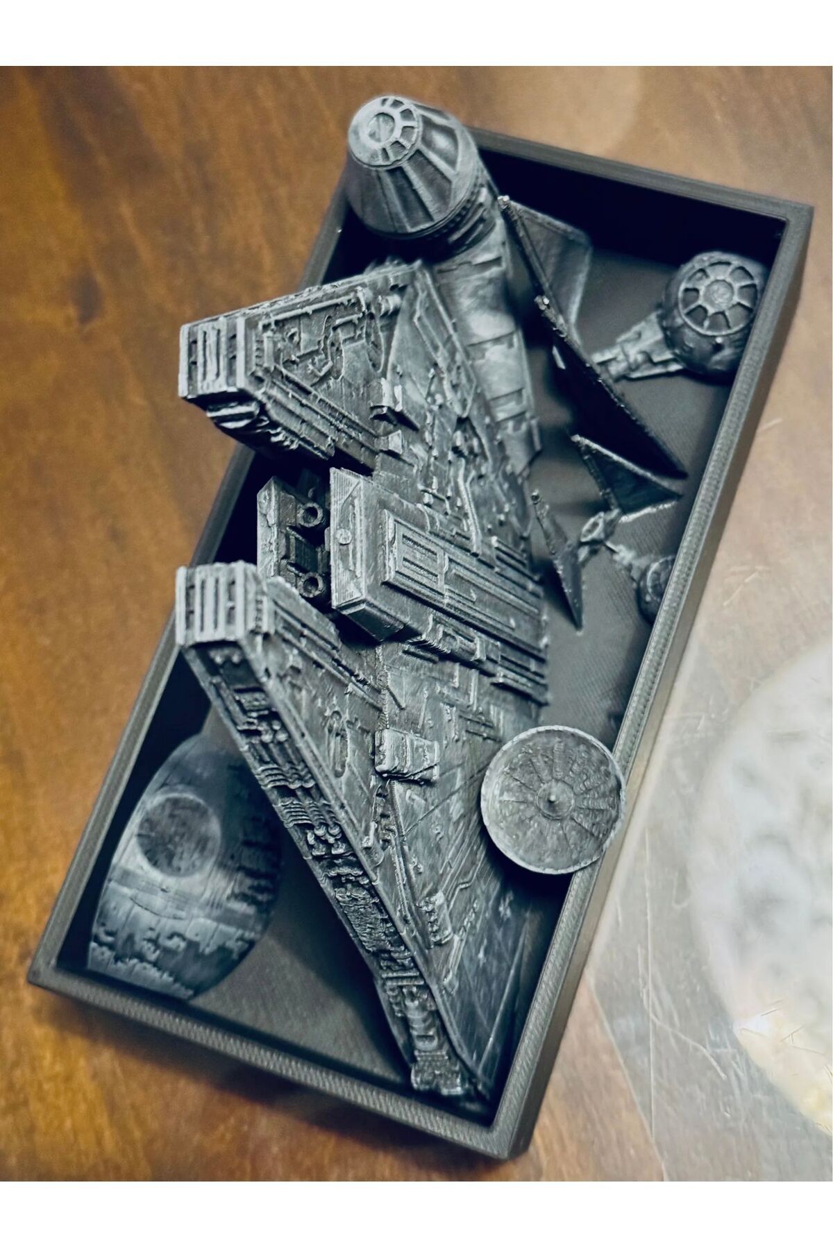 Lion 3D Teknoloji Star wars Milenyum Book nook / Star wars Millenium Falcon Book Nook