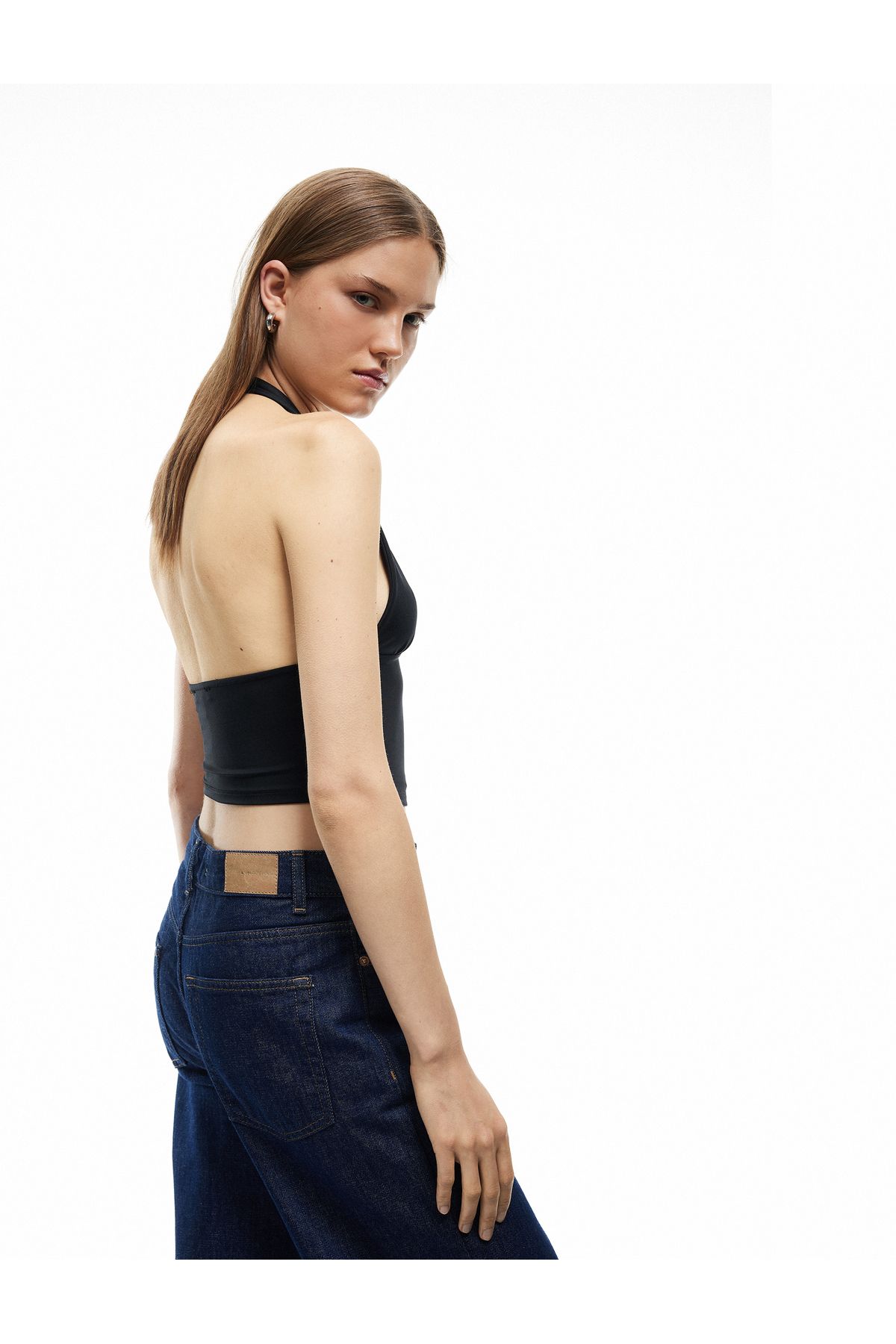 Koton Slim Fit Sırt Dekolteli Crop Halter Yaka Büstiyer
