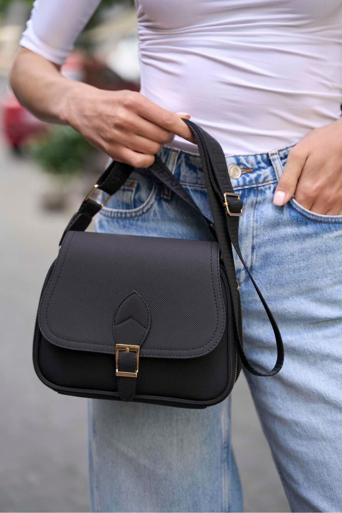 Madamra Siyah Kadın Trendy Günlük Tokalı El ve Omuz Çantası