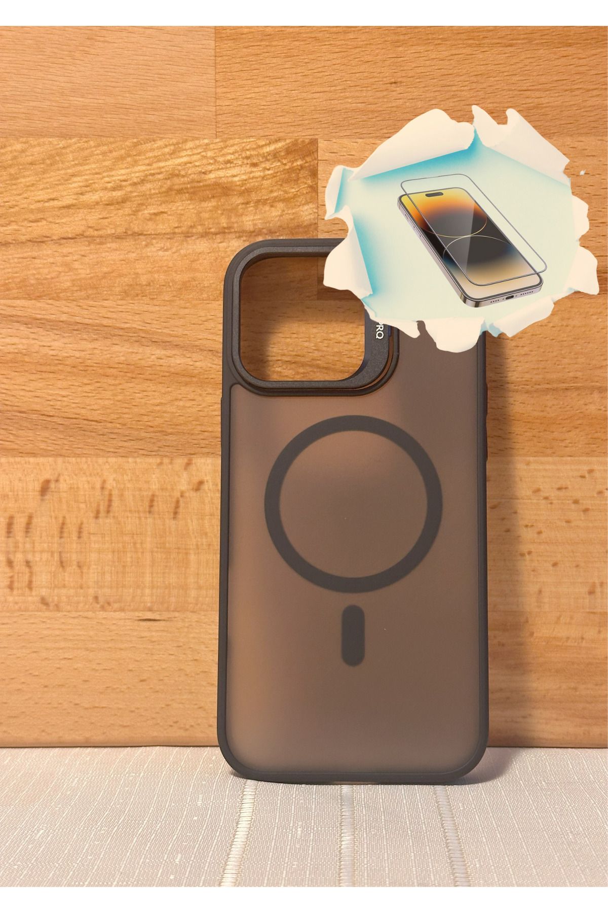 CNL iPhone 16 Pro Max Magsafe Özellikli Standlı Darbe Emici Siyah-Şeffaf Kılıf - Kırılmaz Cam Hediyeli