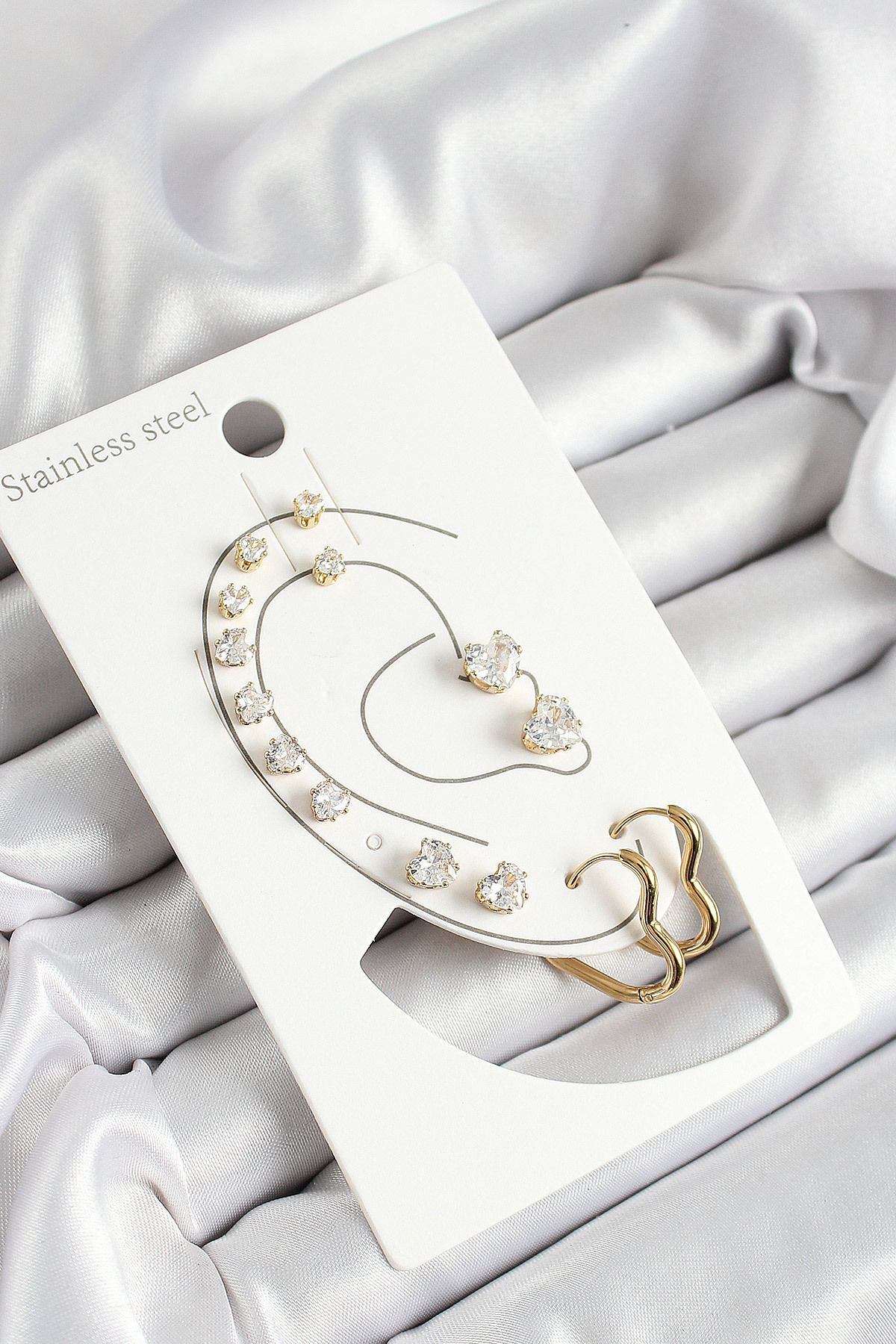 Clariss 316L Çelik Kalp Figürlü Ve Zirkon Taşlı Gold Renk 7'li Çift Kadın Küpe Set