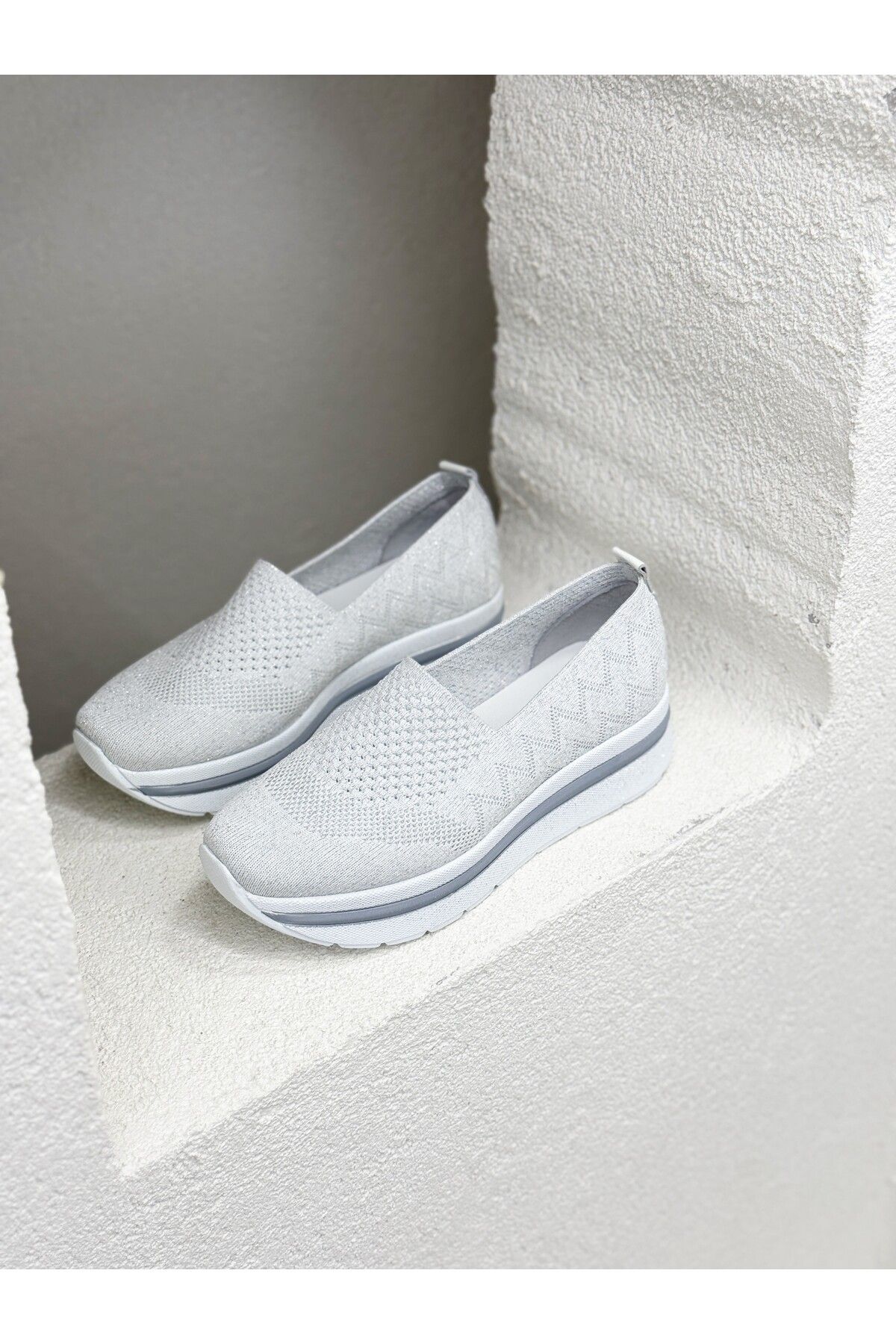 NUR KARACA 25Y2507 DOLGU TABAN TRİKO SNEAKER SPOR AYAKKABI KADIN