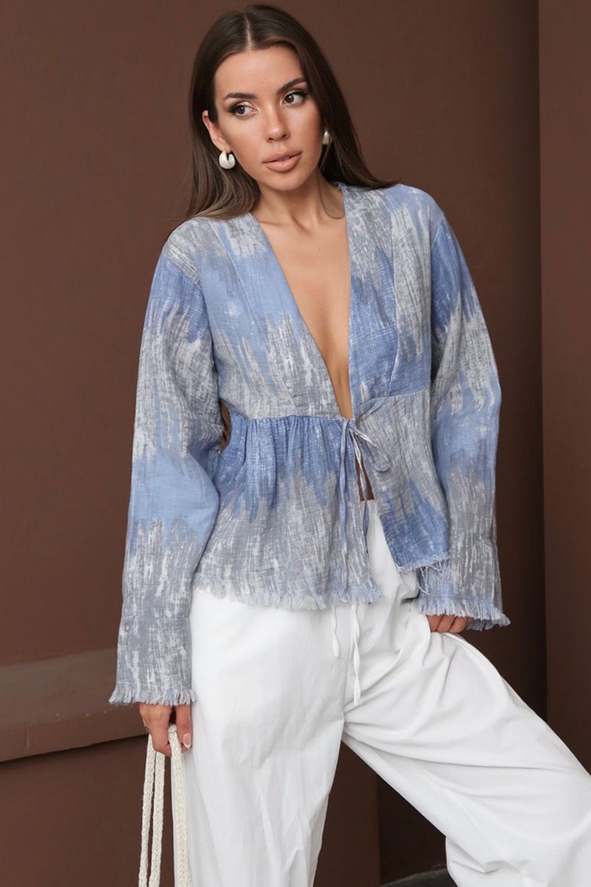 VAGGON Batik Desenli Püsküllü Bağlama Detaylı Müslin Bluz