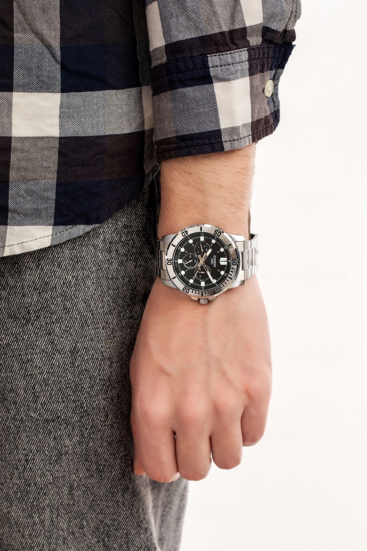 Casio-Ceas Barbati, Casio, Collection MTP-VD MTP-VD300D-1E 2