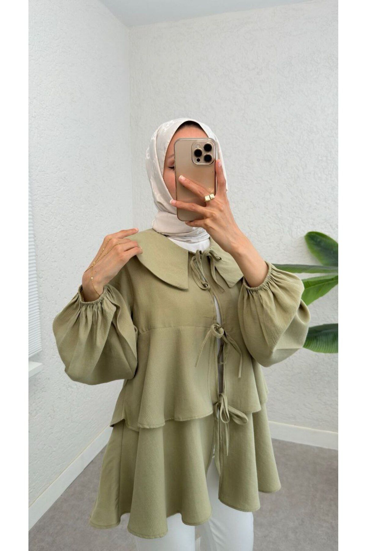 Castivo Fashion Düğüm Detaylı Fırfırlı Bluz