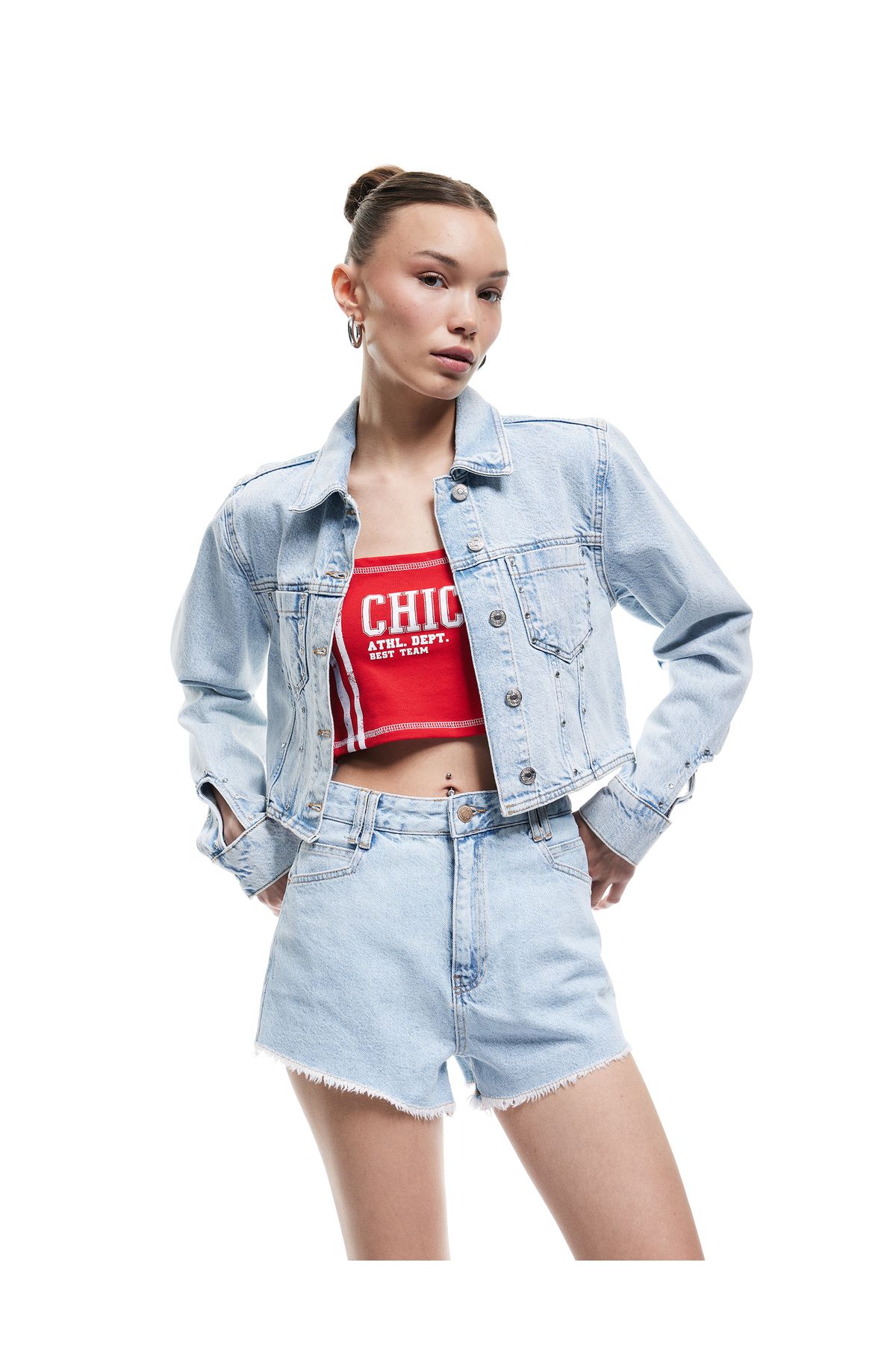 Koton Yüksek Bel Rahat Kalıp Düğmeli Cepli Pis Paça Denim Şort