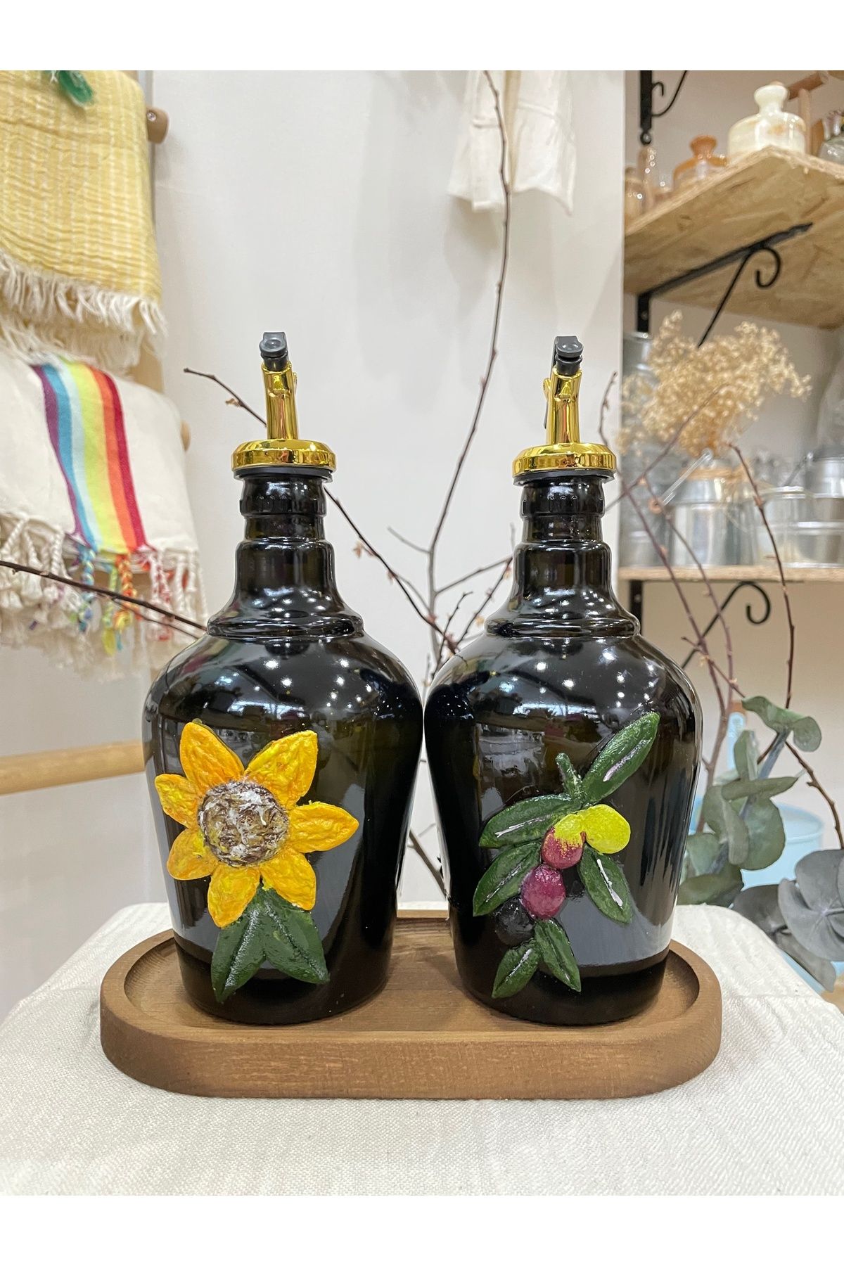 PitrakStore Zeytinyağı-Ayçiçek Yağı 500ml 2'li Yağdanlık Set Ağaç Stand Rölyef Desen