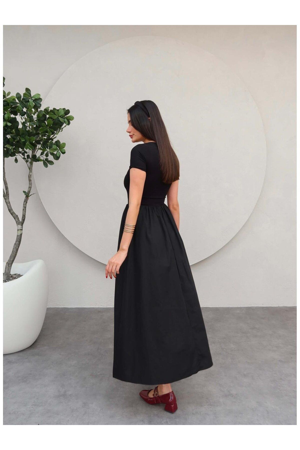 Hotfashion KISA KOLLU KLOŞ ETEKLİ ELBİSE