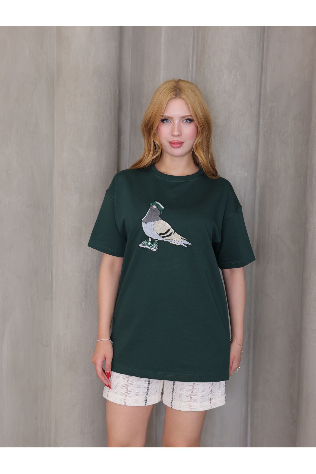 GRODYT GRODY.T Oversize salaş boyfriend kadın T-shirt bisiklet yaka, iki iplik örme nakışlı tişört.