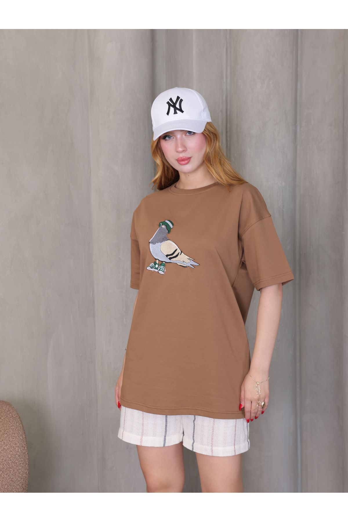 GRODYT GRODY.T Oversize salaş boyfriend kadın T-shirt bisiklet yaka, iki iplik örme nakışlı tişört.