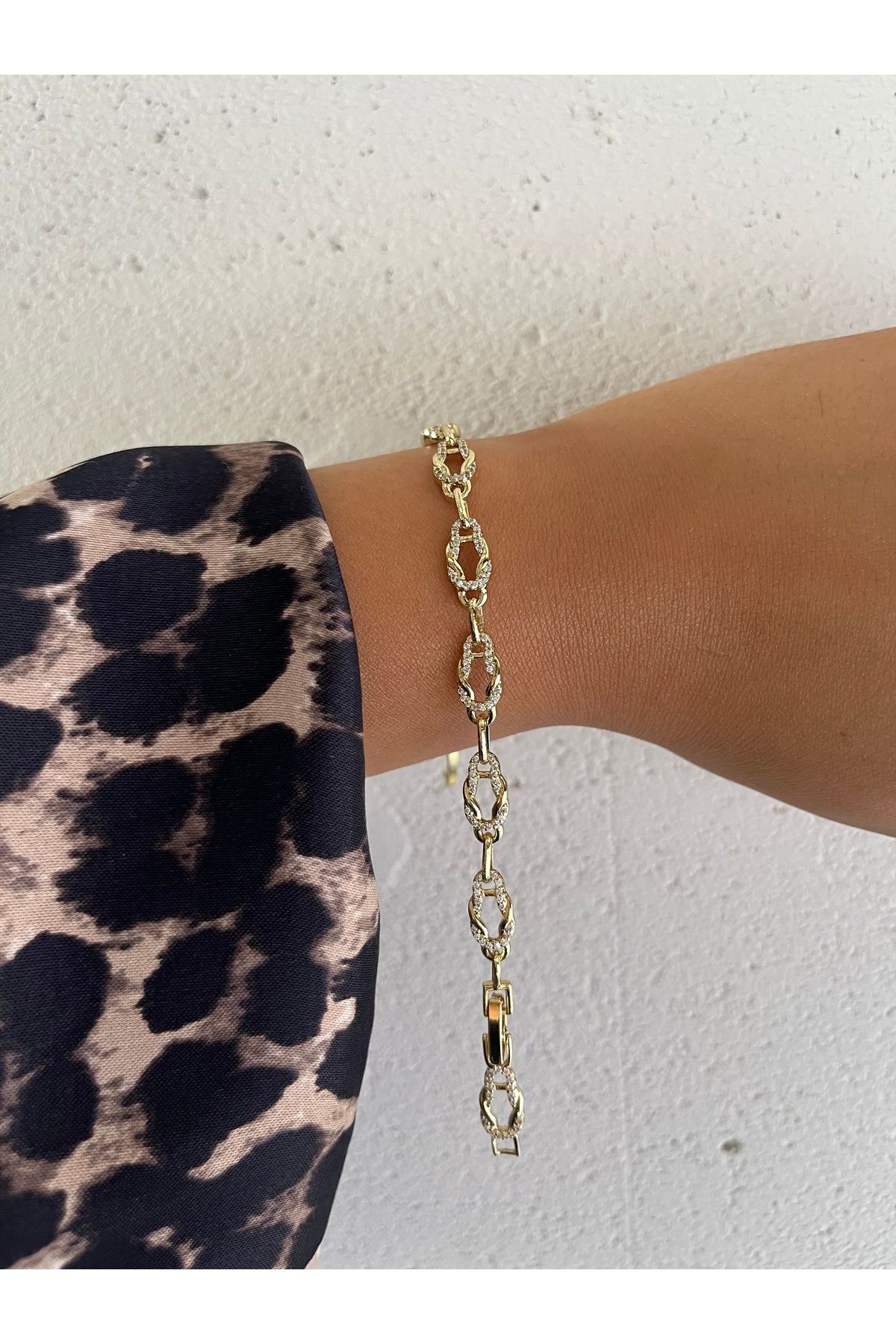 XUPING JEWELRY Xuping Marka Taşlı Sarmaşık Kadın Bileklik 18+2 Cm