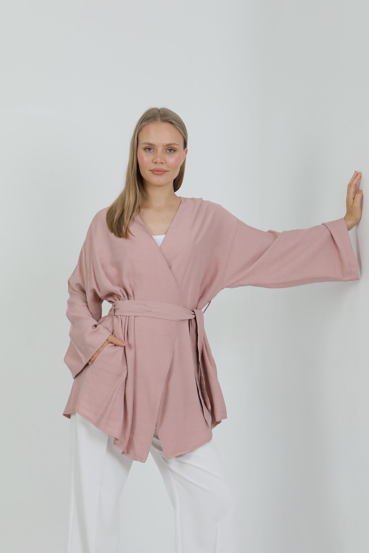 PASTELASTORE Doğal Viskon Kumaş Cepli Kemerli Kadın Kimono 1168 – Yakasız, Hafif, Dökümlü, Yazlık Model