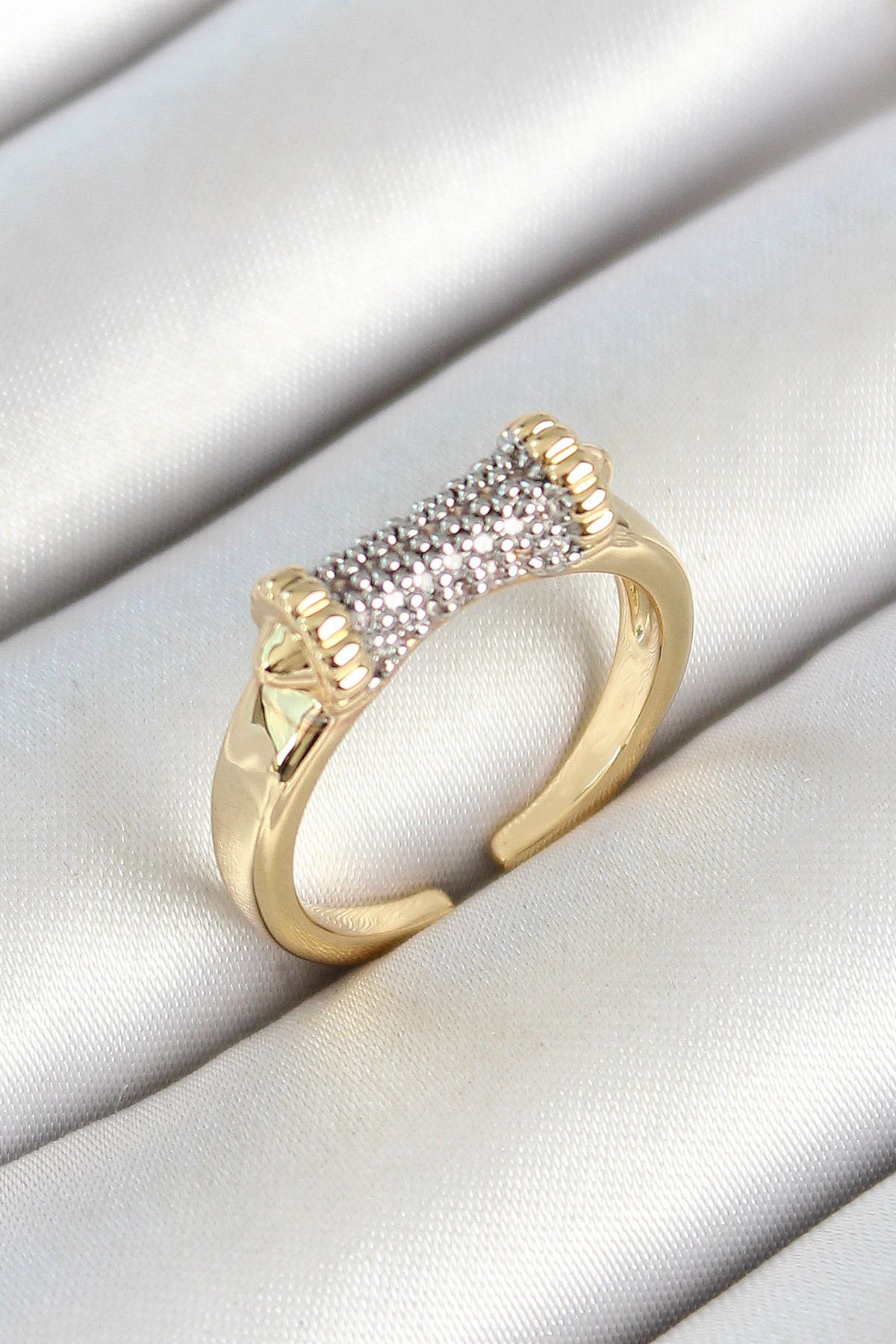 callerrons accessories Pirinç Makara Figürlü Zirkon Taşlı Gold Renk Ayarlanabilir Kadın Yüzük - EBJ250530W34381