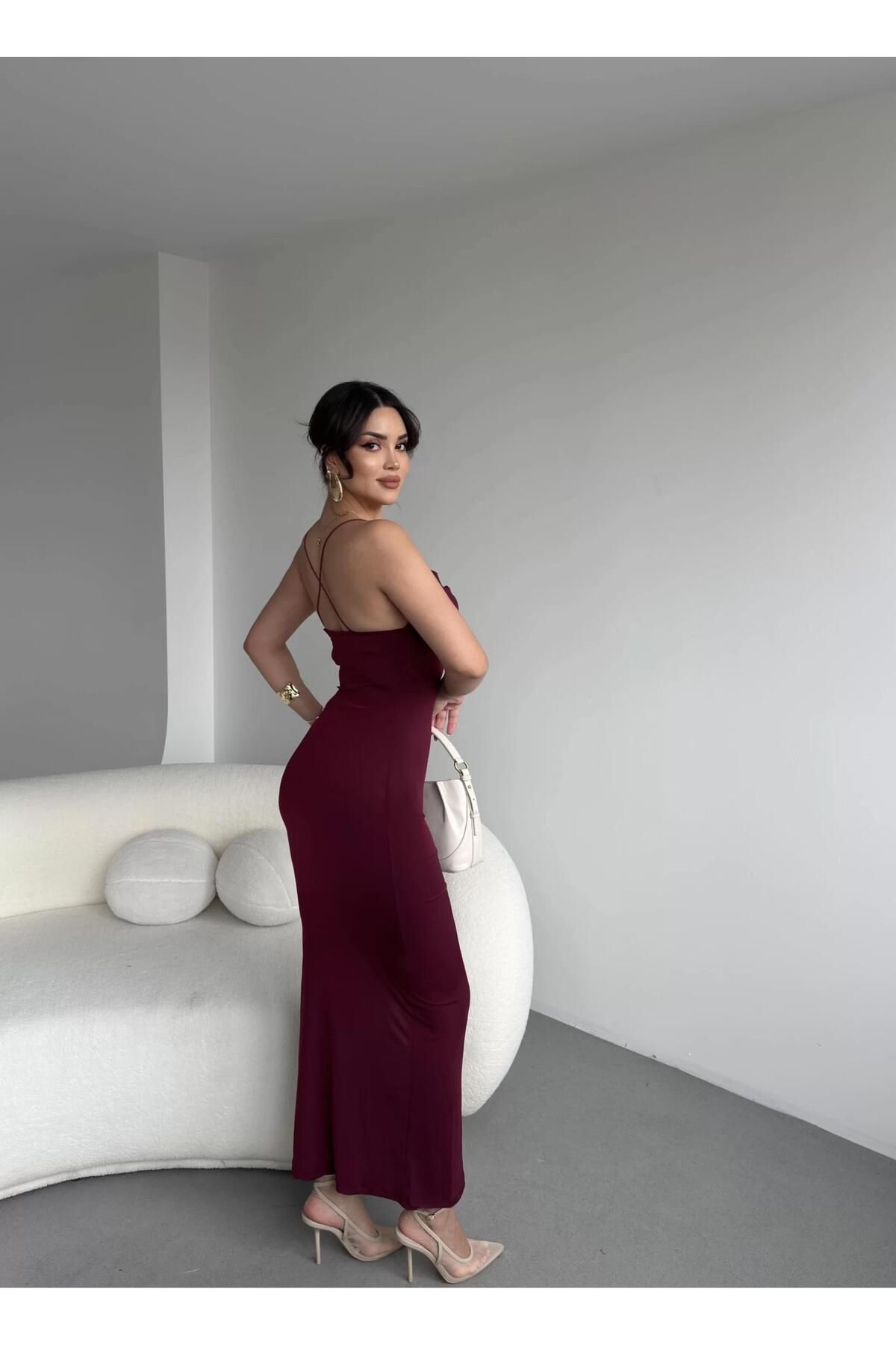 Butik Sandy Çapraz Sırt Detaylı Uzun Elbise