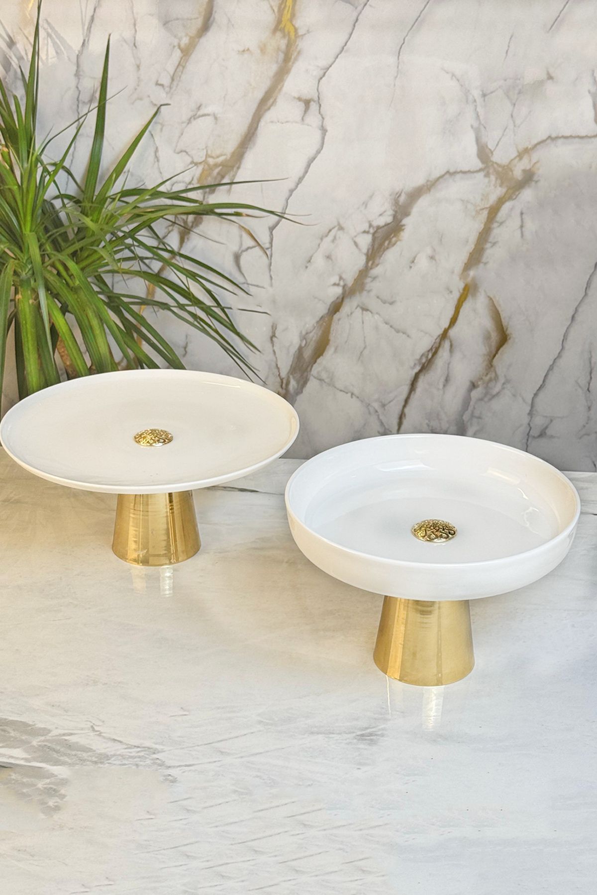 MAY HOME 2'Li Porselen Gold Ayaklı Tabak Kase Seti & Salata Kek Kurabiye Sunumluğu Servisliği ( Yıkanabilir)