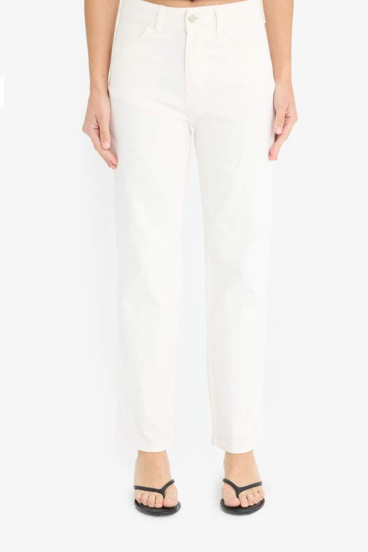 DeFacto Yeni Sezon Comfort Straight Normal Bel Bilek Boy Beyaz Jean Pantolon