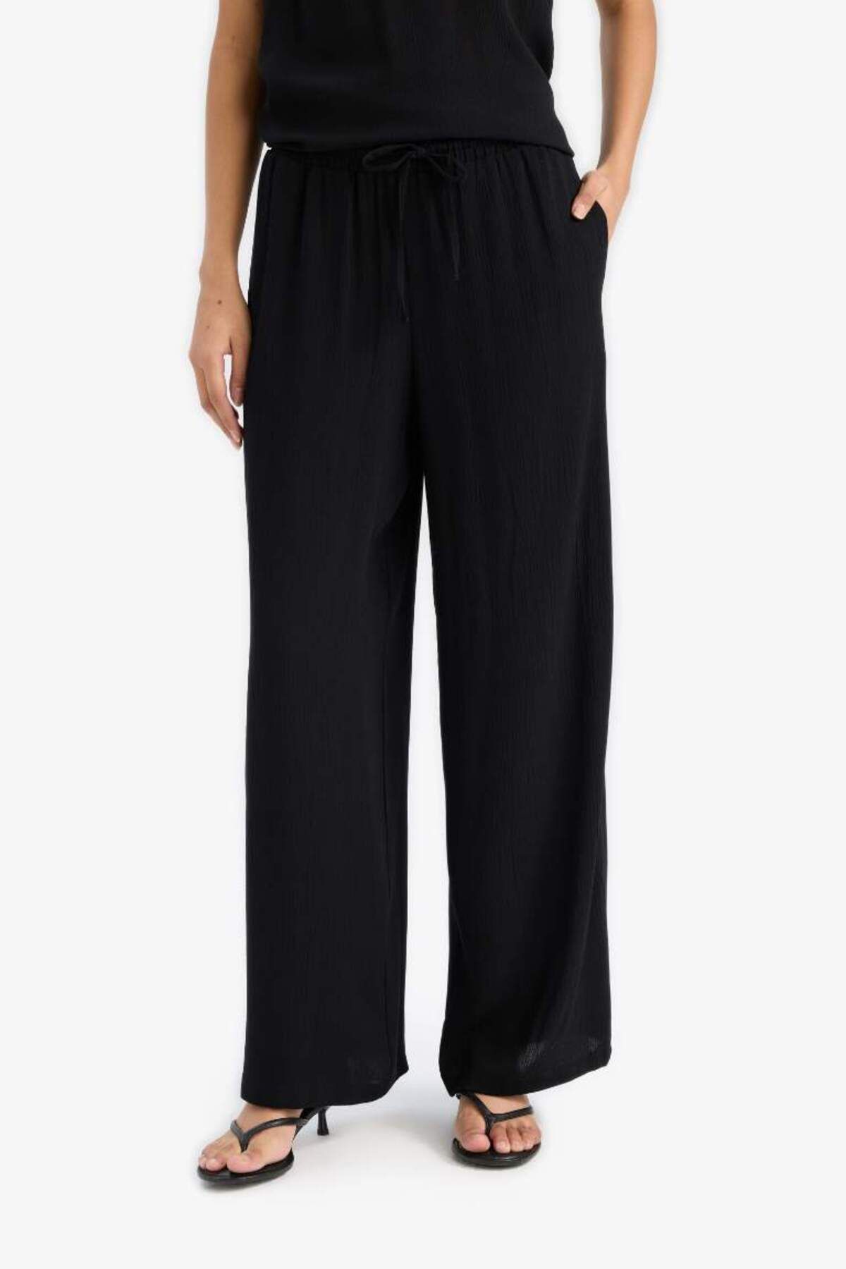 DeFacto Yeni Sezon Regular Fit Esnek Belli Bağcıklı Plaj Pantolonu-Fall in Love