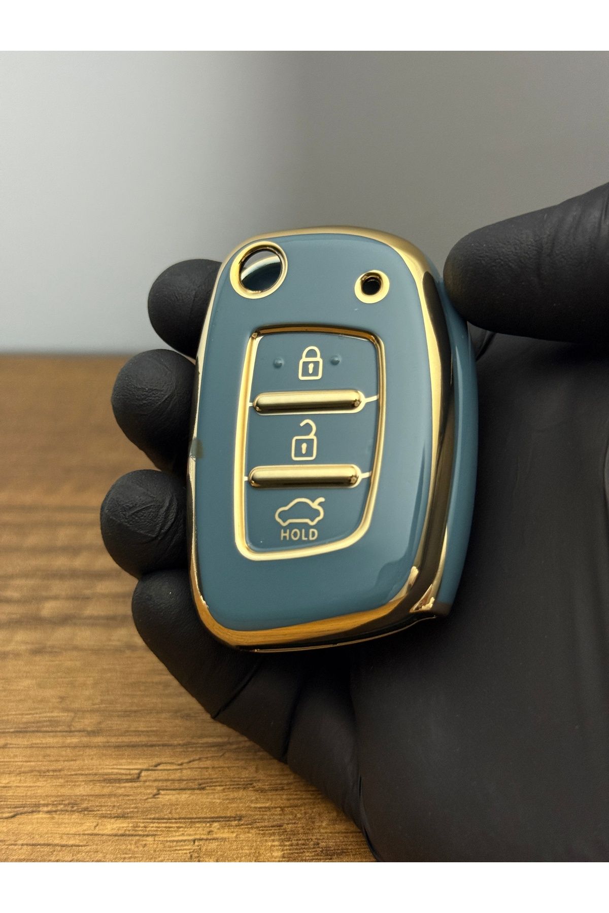 Mavi Keys Hyundai i20, Bayon, Accent Sonata 2019-2024 Uyumlu Sustalı 3 Düğmeli Silikon Anahtar Kılıfı Gri Renk