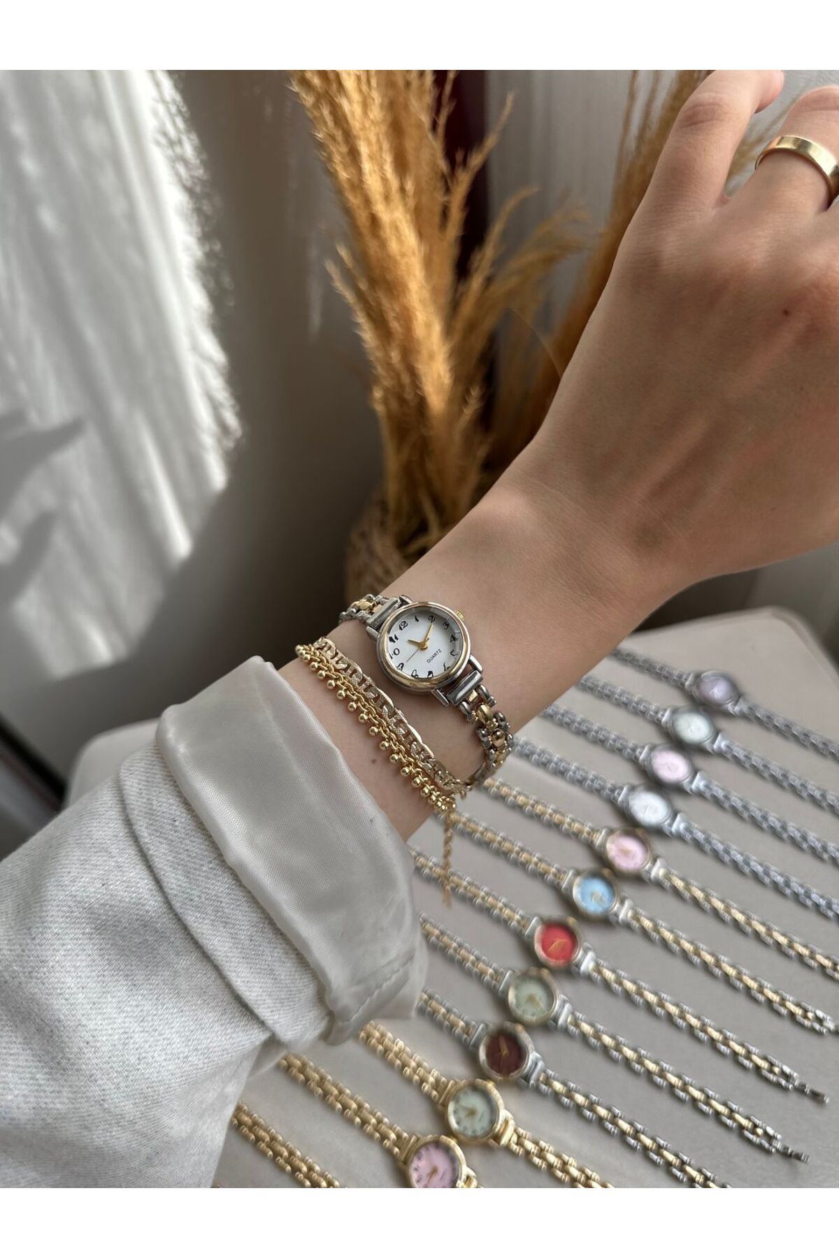MERW July Model Gold Gümüş Beyaz Renk Metal Kordon Vintage Retro Seri Kadın Kol Saati